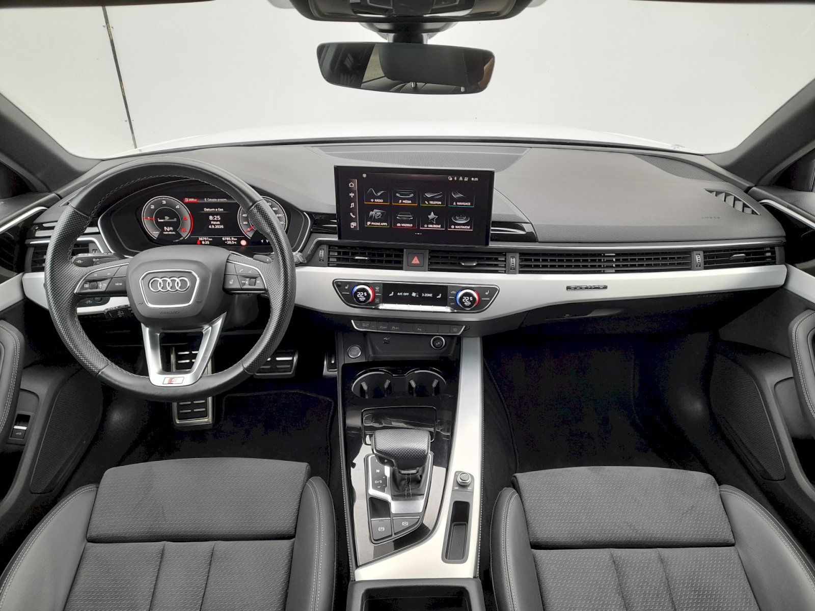 Audi A4 Avant, S LINE 40 2,0TDI 150kW Quattro - fotka 5