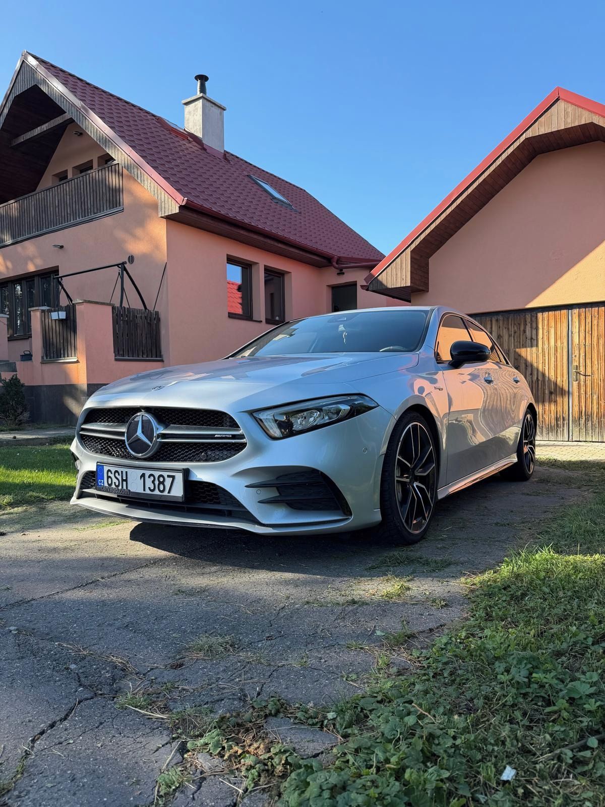Mercedes-Benz Třídy A, A35 AMG 4MATIC - fotka 3