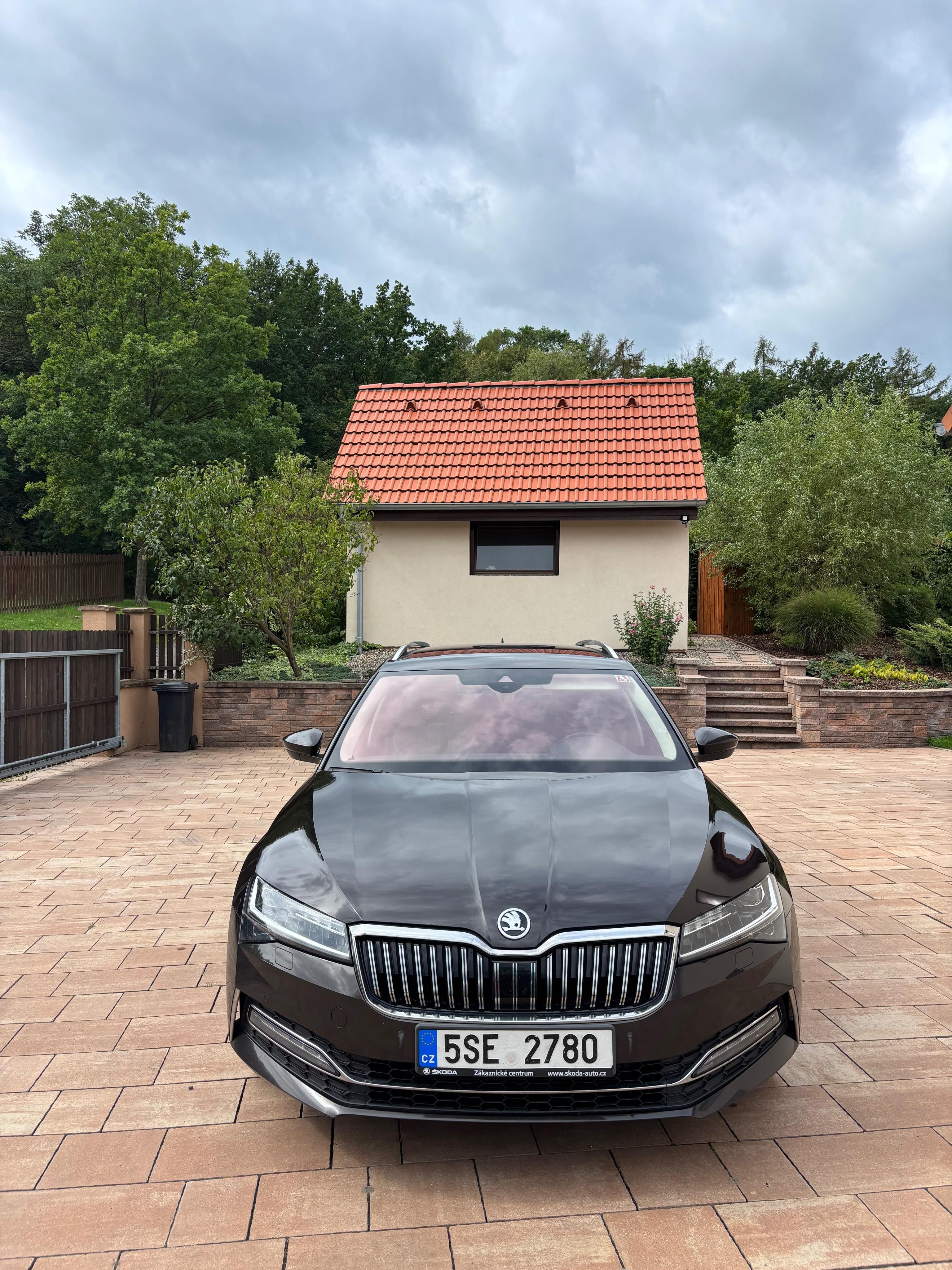 Škoda Superb, Škoda Superb 2.0 TDI, L&K, 4x4 - fotka 3