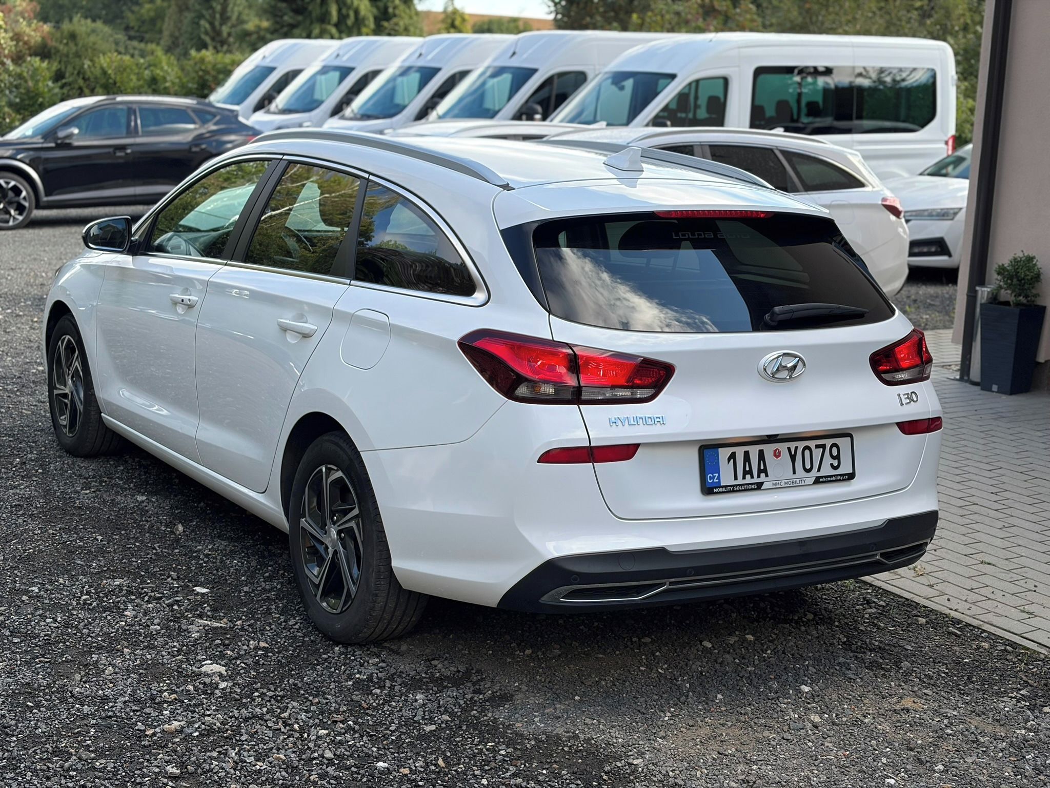 Hyundai i30, Smart.1.0T-GDI.kombi.ČR.76tkm - fotka 5