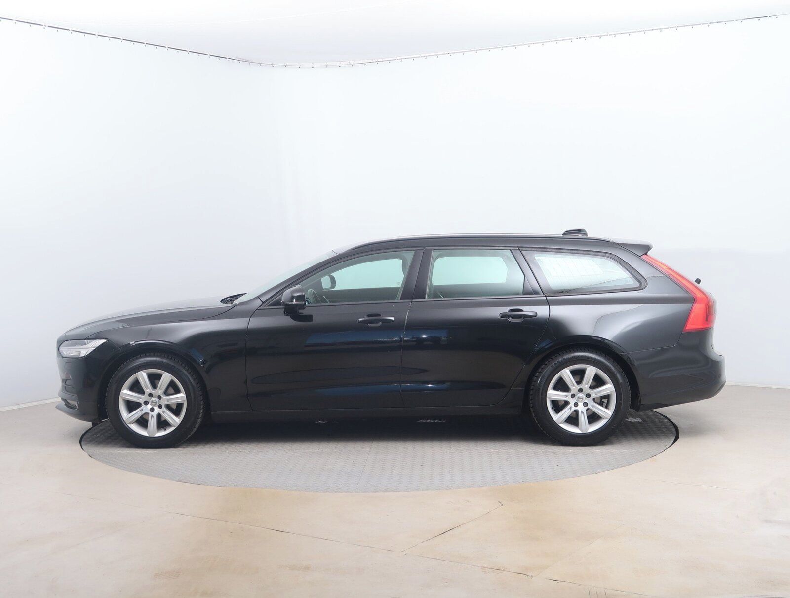 Volvo V90, D3, Automat, Serv.kniha, Kůže - fotka 3