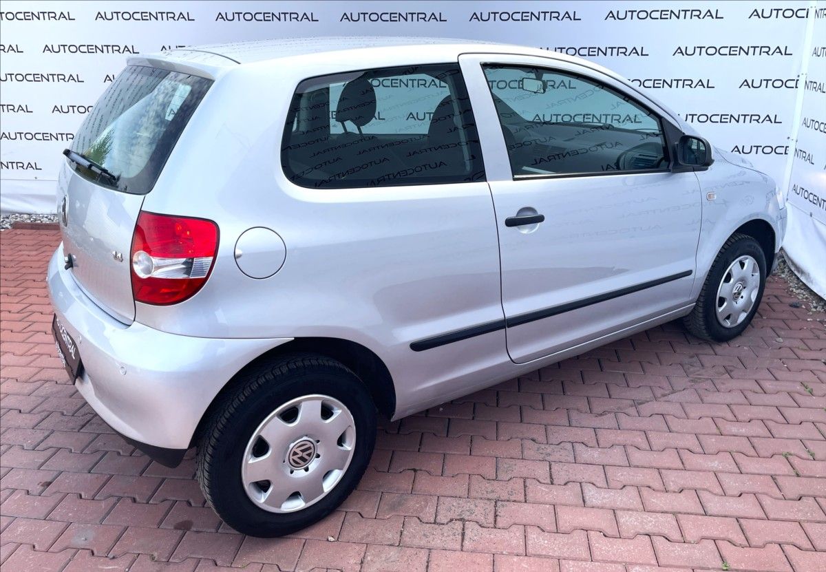 Volkswagen Fox, 1,4 Basis75  55kw servis - fotka 4