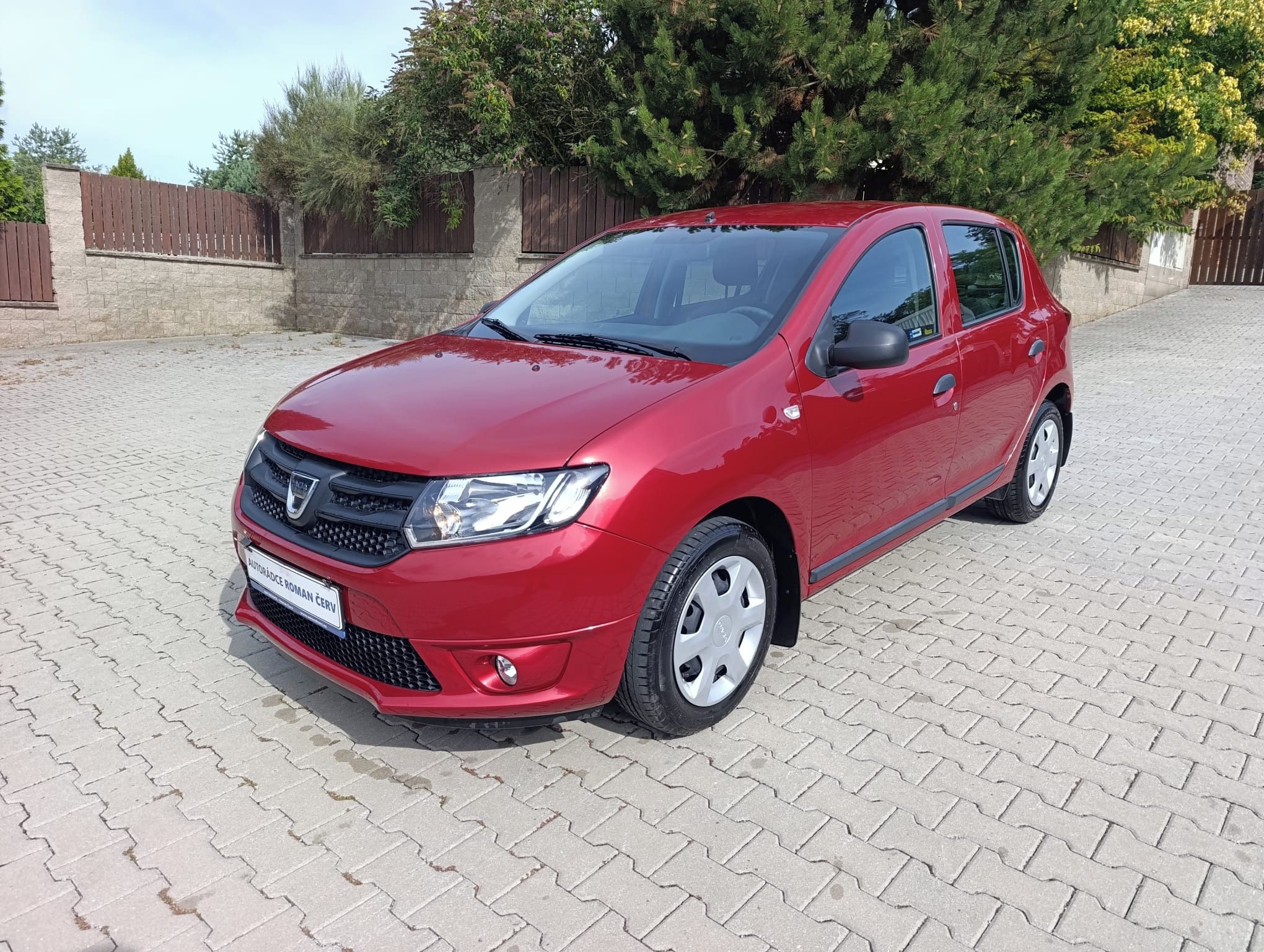 Dacia Sandero, 1.maj,ČR,serv.k,záruka,tažné!