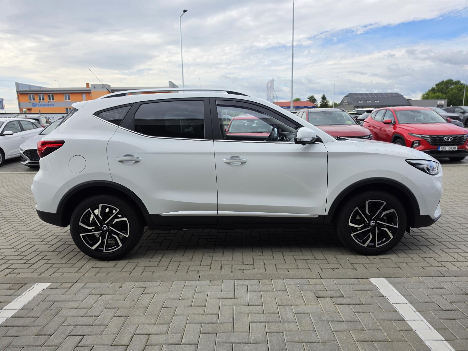 MG ZS, 1,5 78kW Emotion Plus - fotka 6