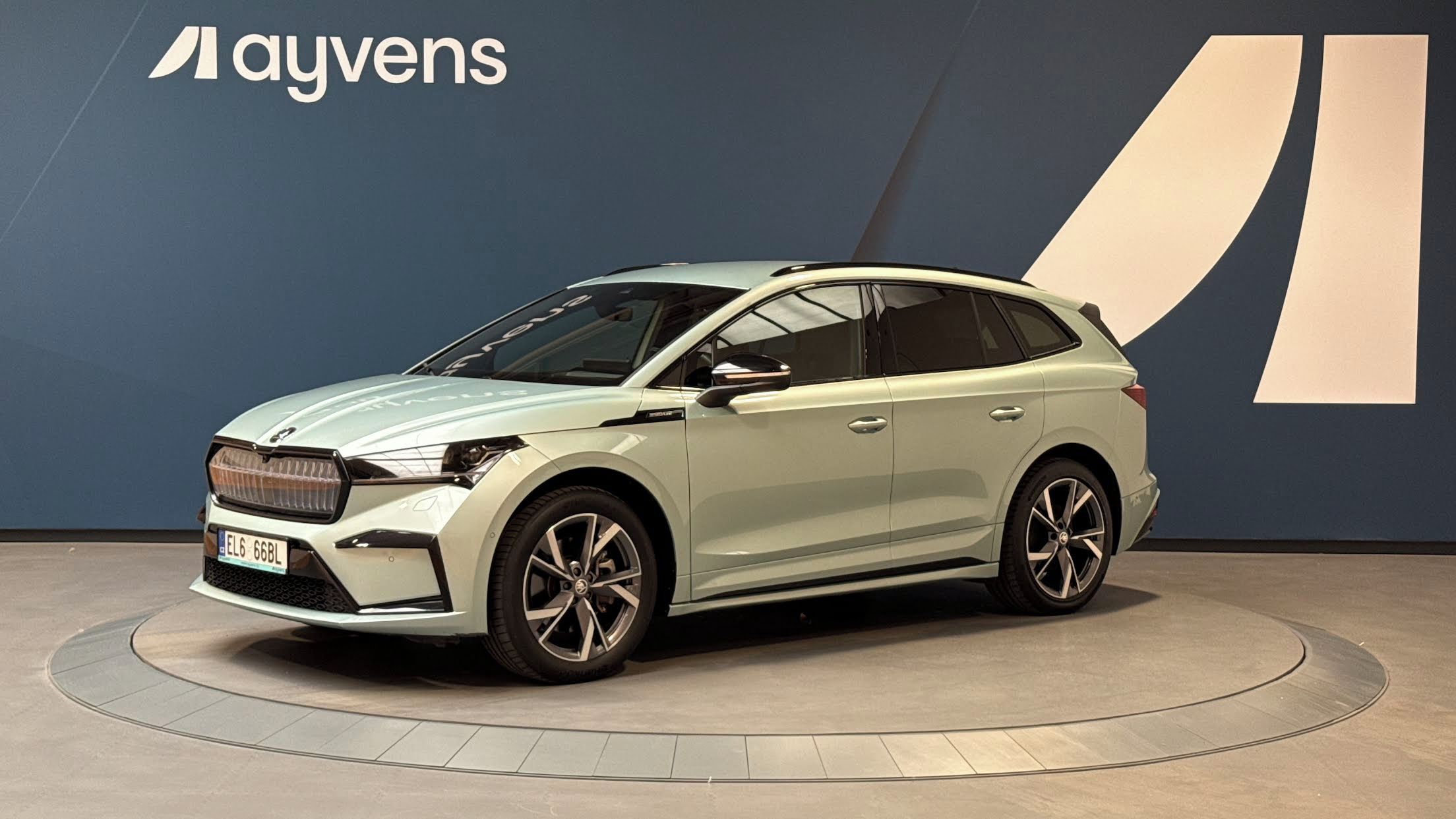 Škoda Enyaq iV, 82 kWh 80x Sportline - fotka 4