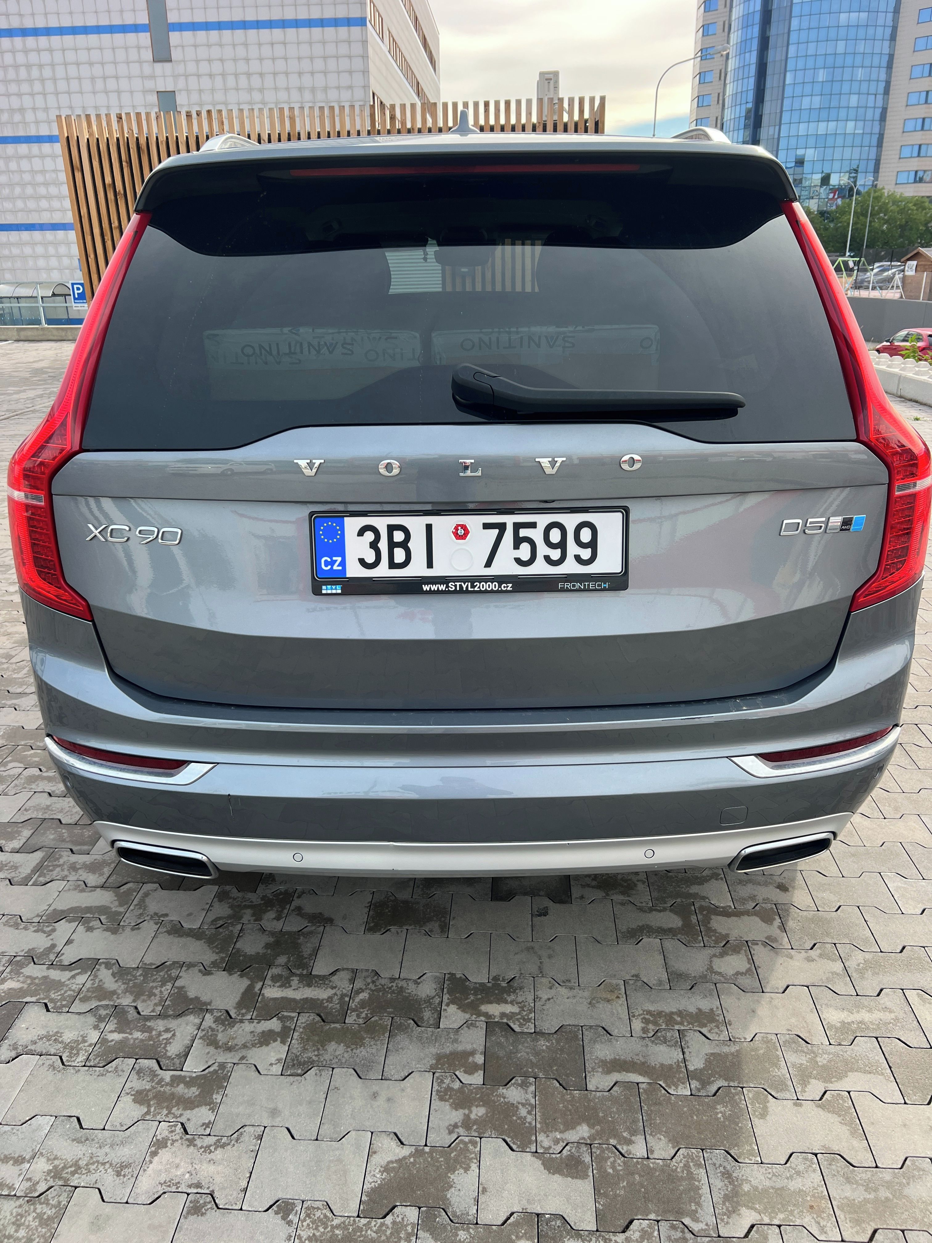 Volvo XC90, Volvo XC90 D5 AWD Inscription. - fotka 4