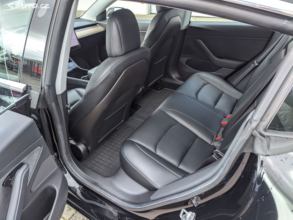 Tesla Model 3 2019 de la République Tchèque