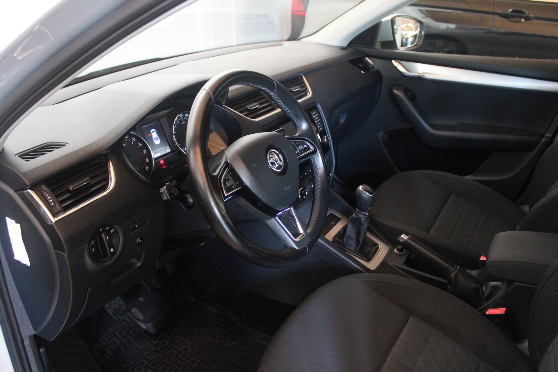 Škoda Octavia, III 1.6 TDI 81KW - fotka 5