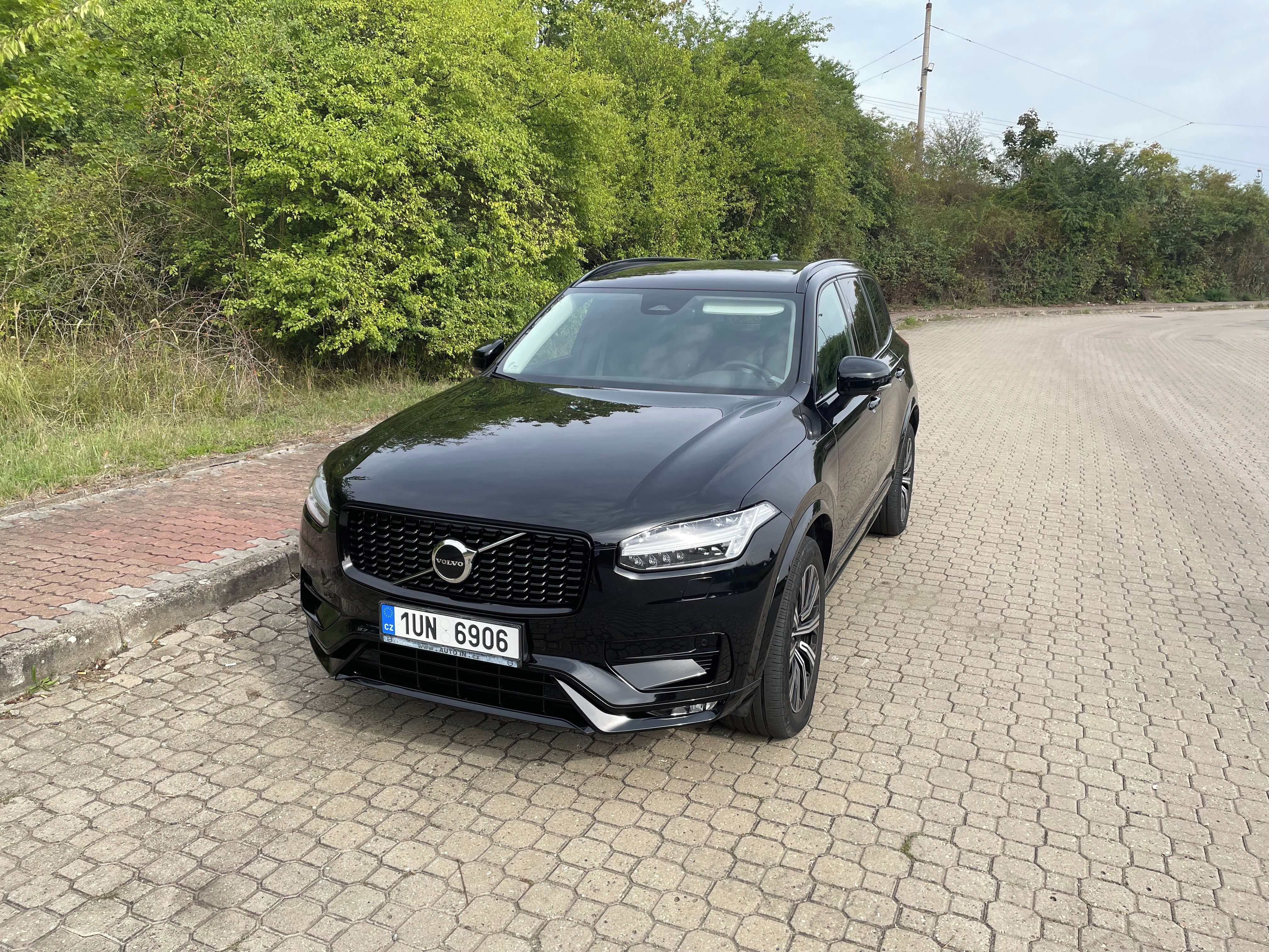 Volvo XC90, B5 AWD MILD HYBRID - fotka 2