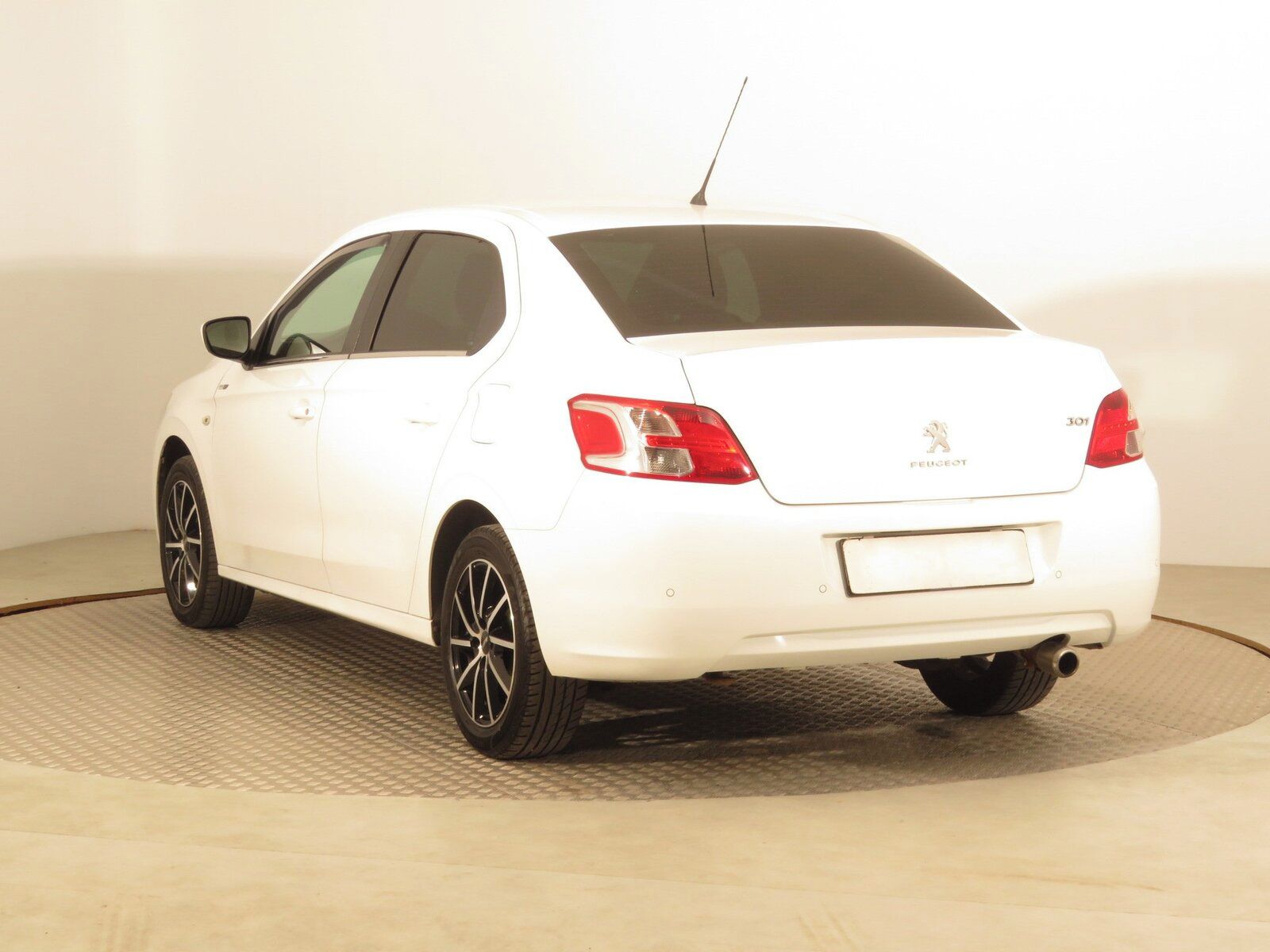 Peugeot 301, 1.6 VTi, Serv.kniha - fotka 4