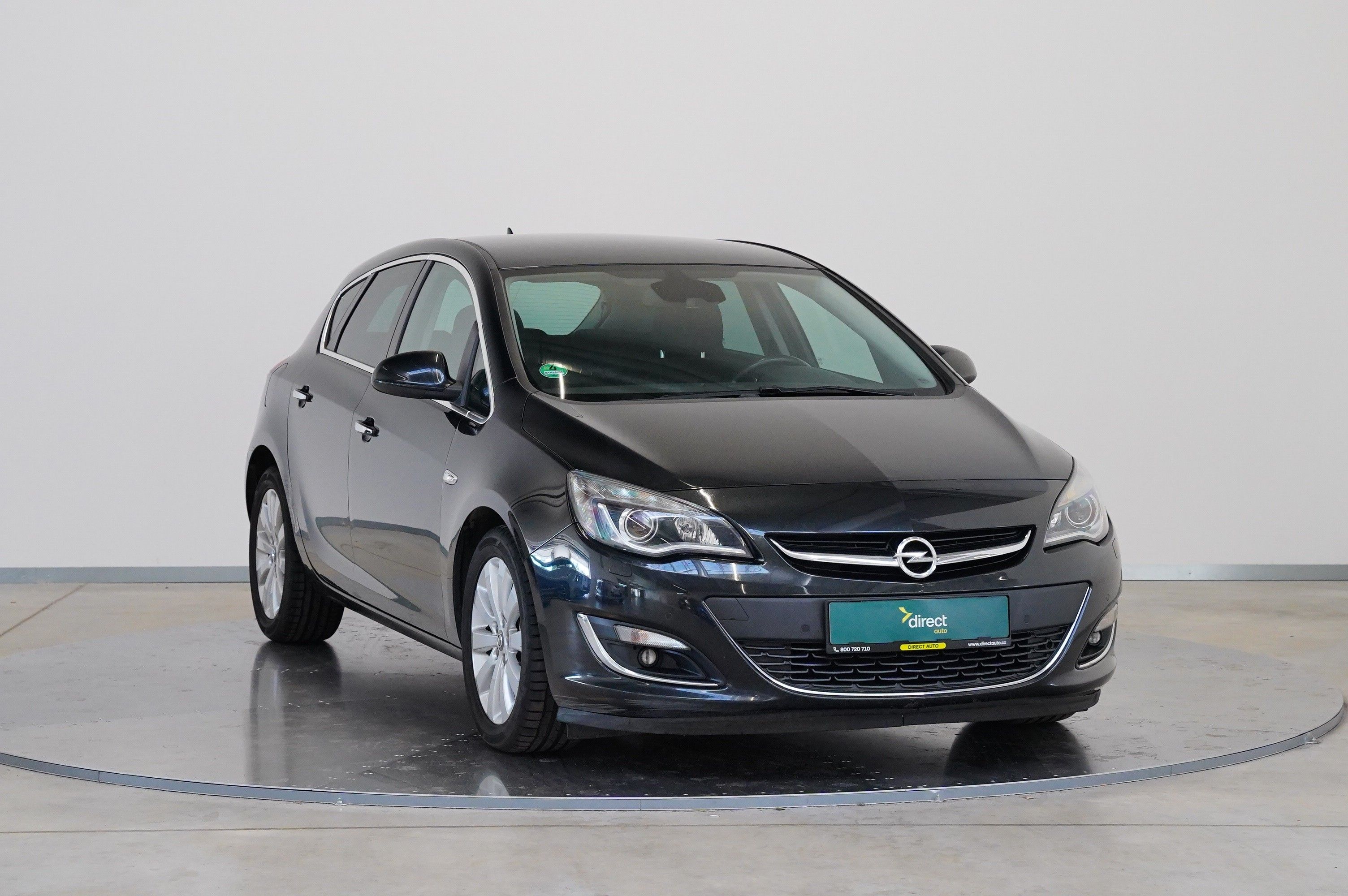 Opel Astra, 1.6i Turbo 125 kW - fotka 2