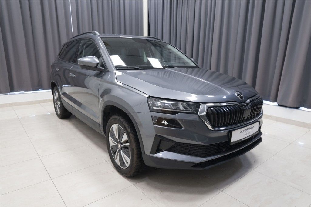 Škoda Karoq, 2,0 TDI DSG 4x4 NAVI KAMERA ČR - fotka 3