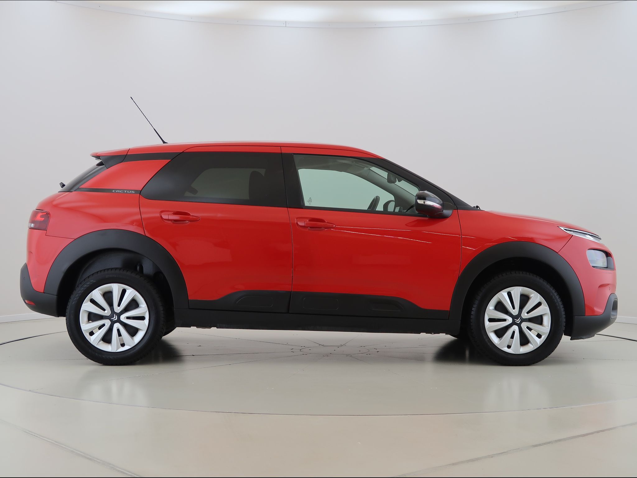 Citroën C4 Cactus, 1.2,PureTech,Shine,CZ,Automat - fotka 4