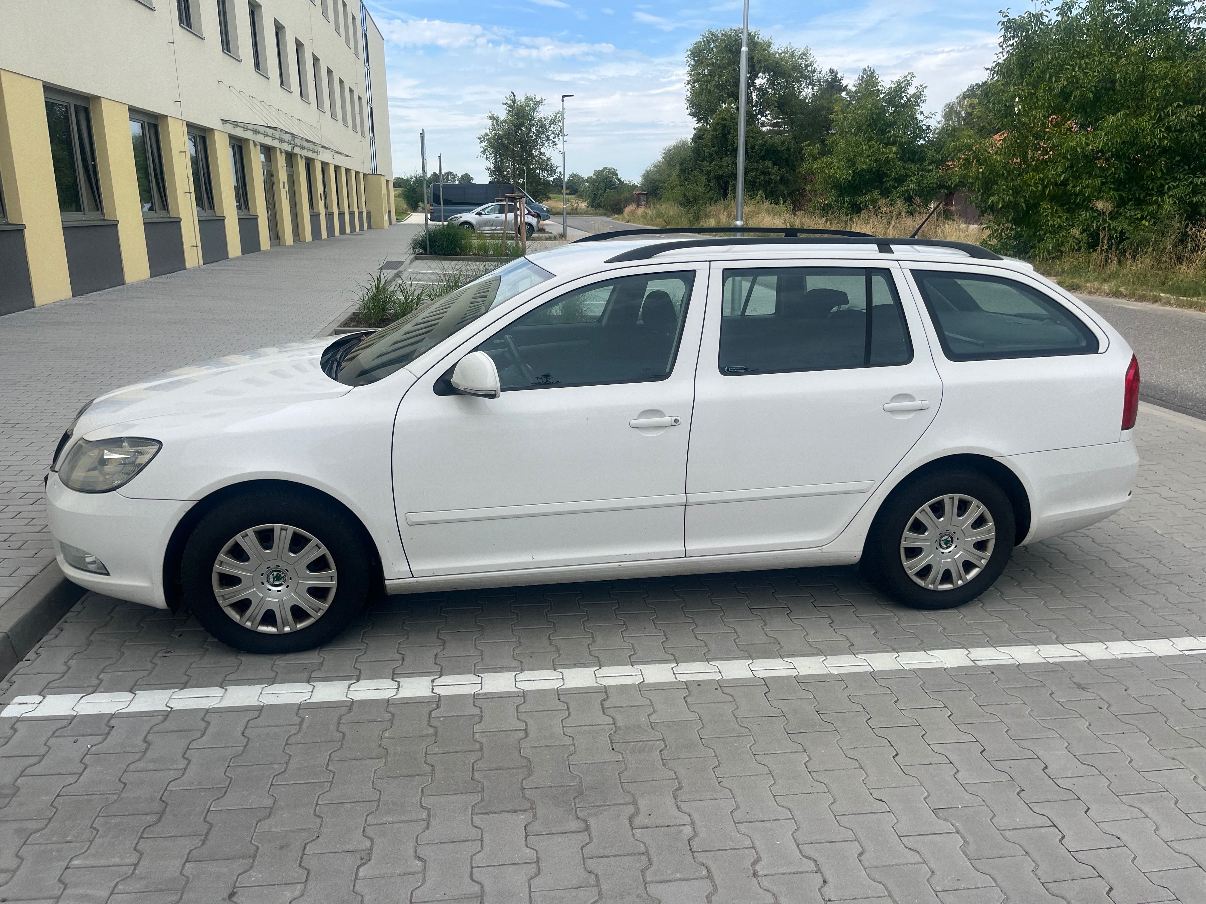 Škoda Octavia, 2.0 TDI - fotka 2