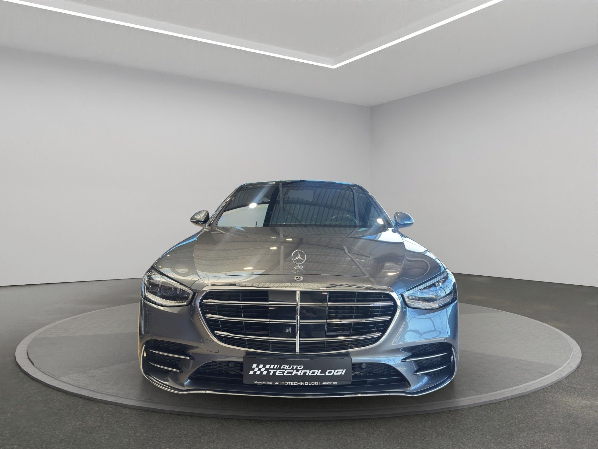Mercedes-Benz Třídy S - fotka 2