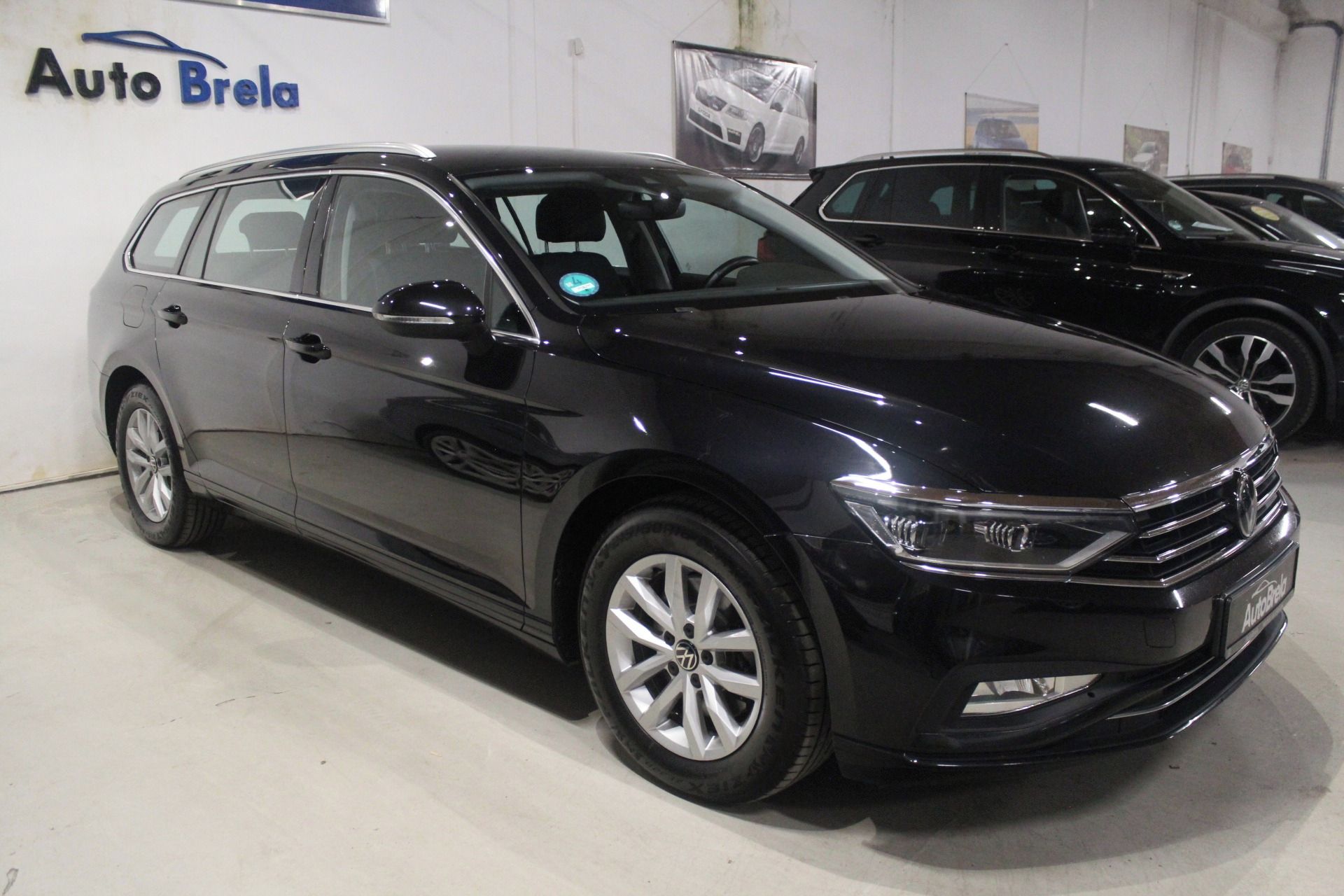 Volkswagen Passat, manuál 2023 110kW Displey Tažn - fotka 3