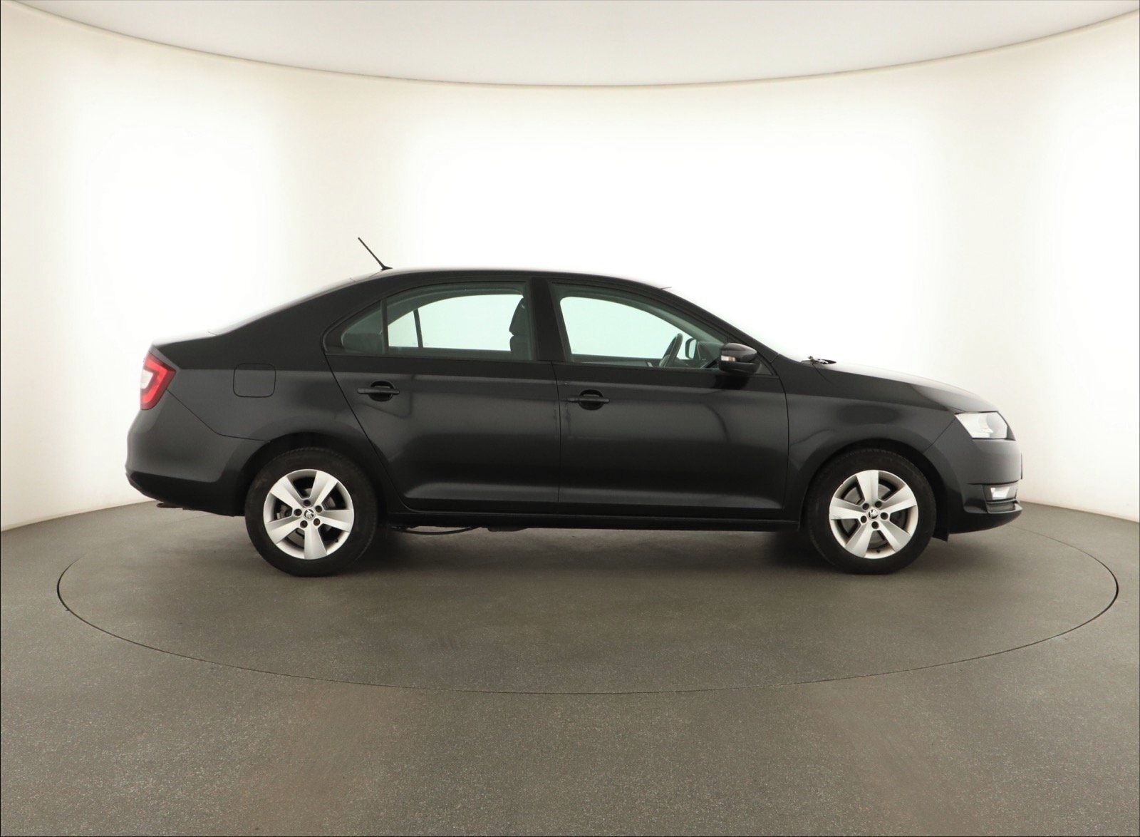 Škoda Rapid, 1.0 TSI, Automat - fotka 6