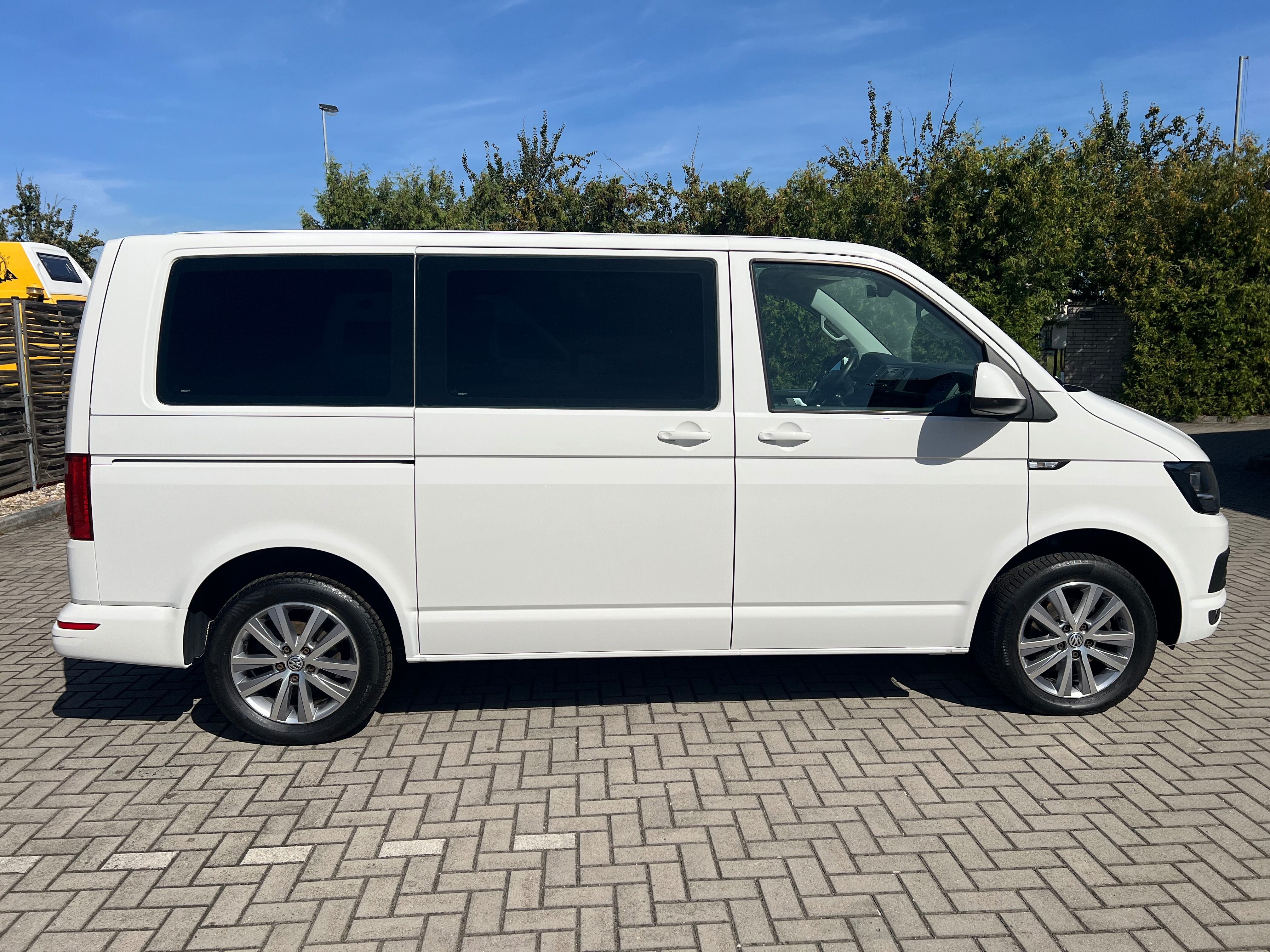 Volkswagen Multivan, 2.0TDI 110kW manuál tažné 7-m - fotka 6