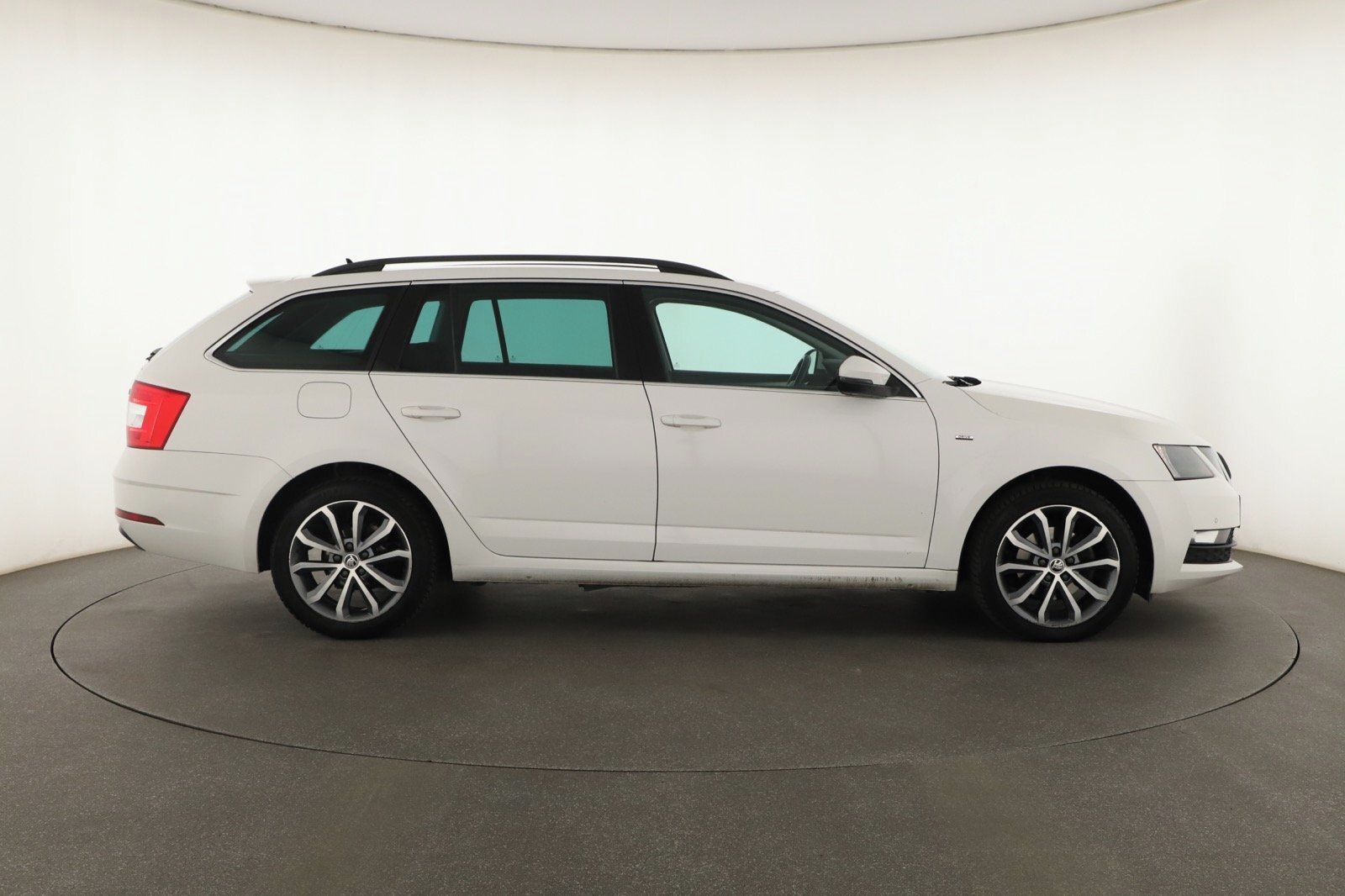 Škoda Octavia, 2.0 TDI, Ambition, Automat - fotka 6