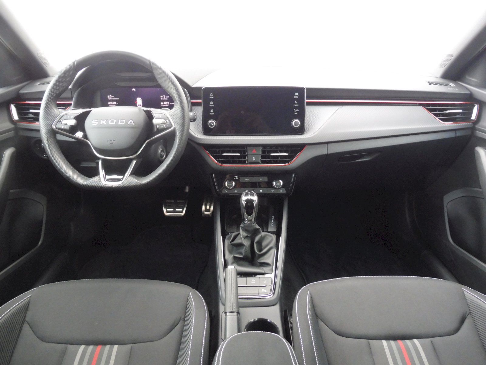 Škoda Scala, Monte Carlo 1,0 TSI 85kW DSG - fotka 5