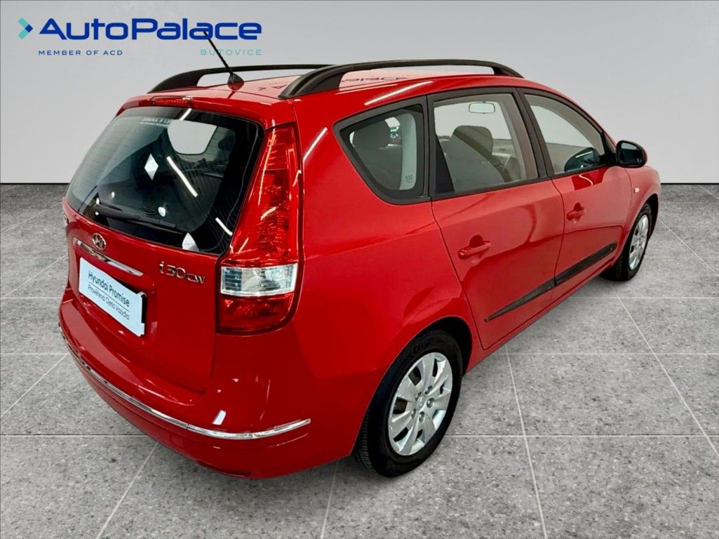 Hyundai i30, 1,6 i PRVNÍ MAJITEL 92KW - fotka 4
