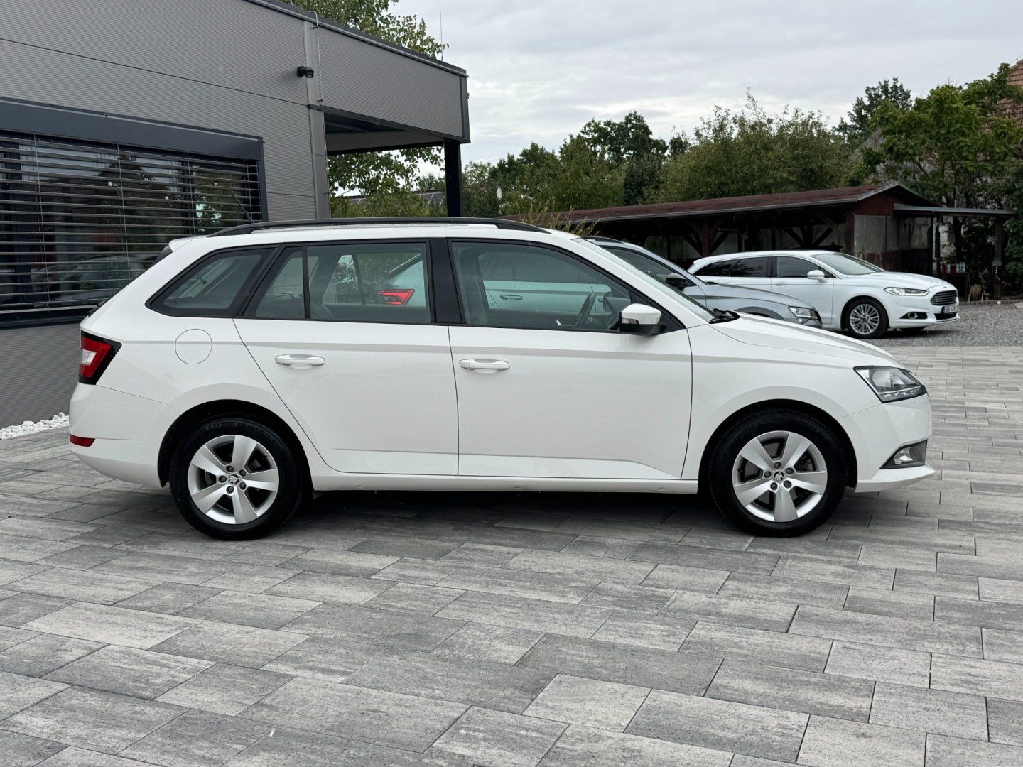 Škoda Fabia, Ambition 1.0 TSI 81kW - fotka 4