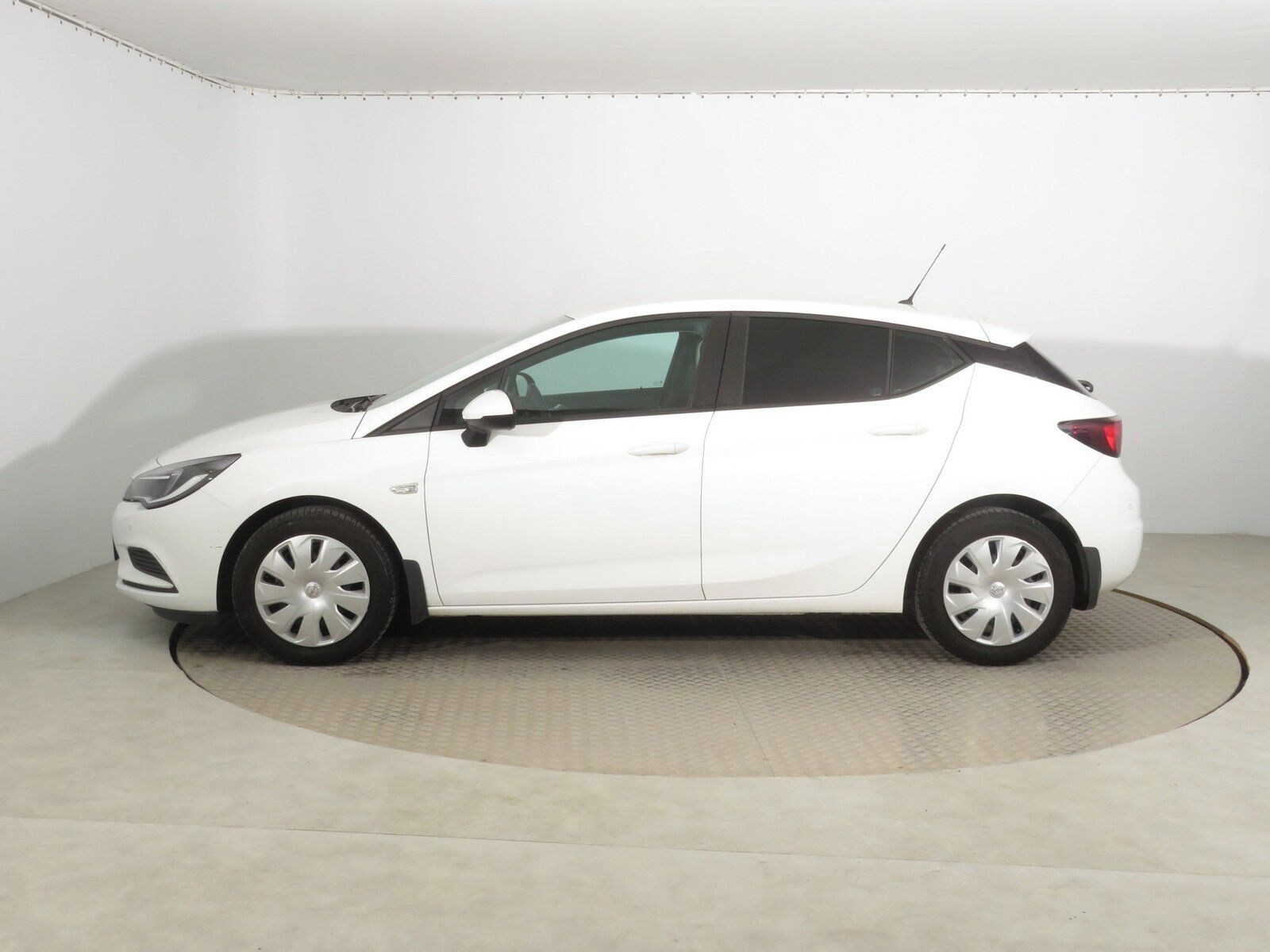 Opel Astra, 1.4 T, Enjoy, Serv.kniha - fotka 3