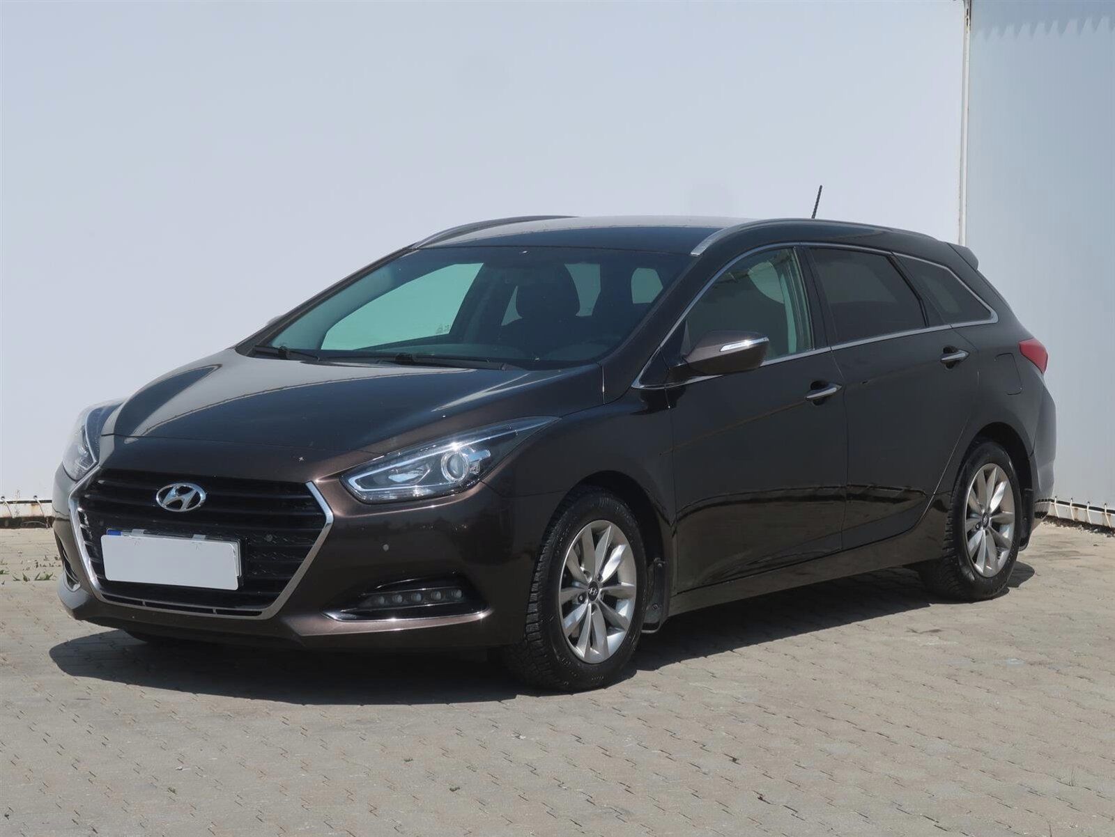 Hyundai i40, 1.7 CRDi, Automat, Serv.kniha - fotka 2