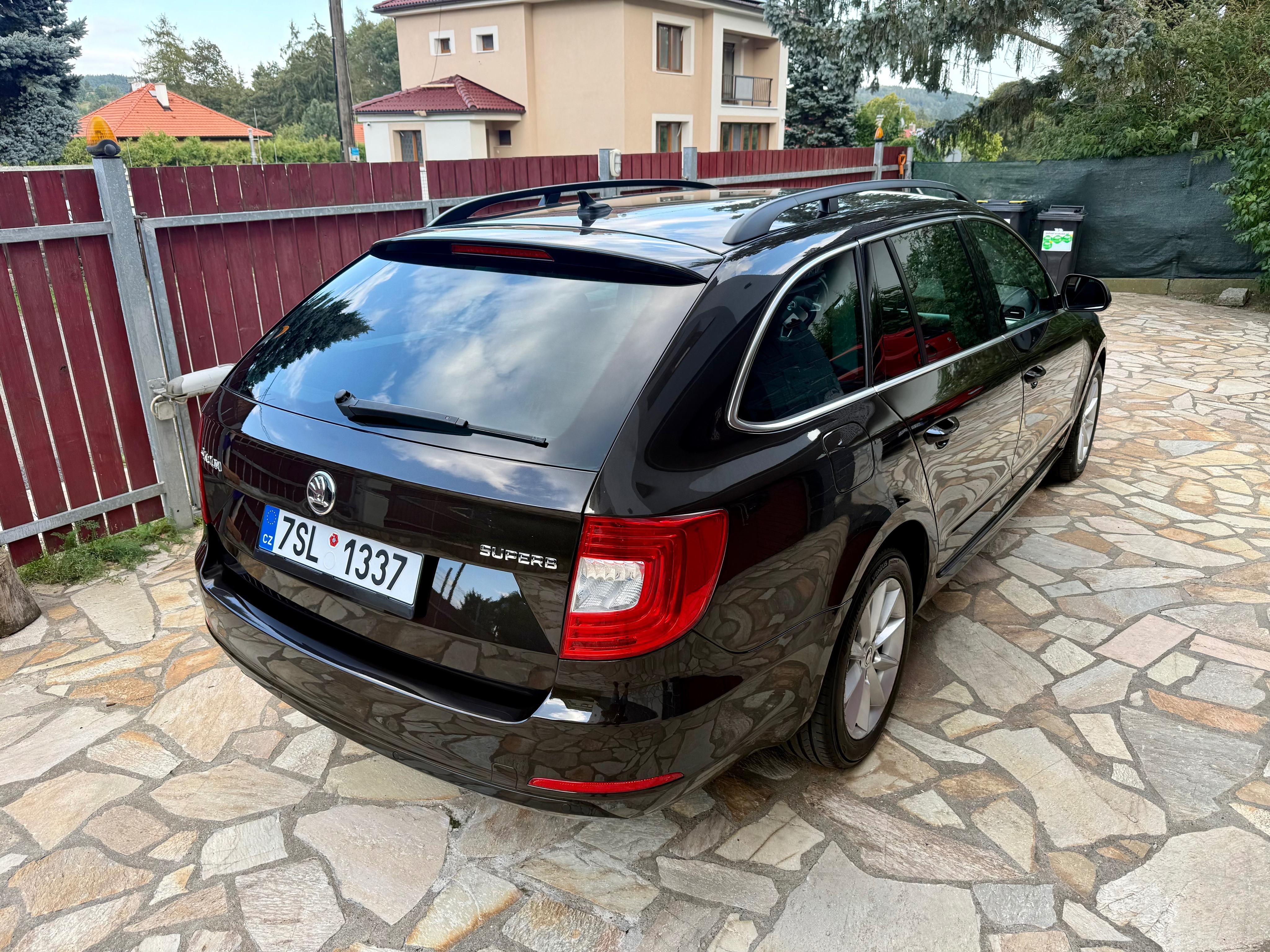 Škoda Superb, 2.0 TDI 103KW DSG AMBITION TOP - fotka 4