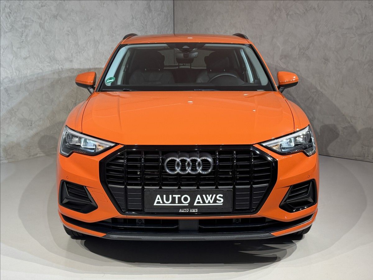 Audi Q3, 1,5 TFSi  Advanced Záruka Audi - fotka 2