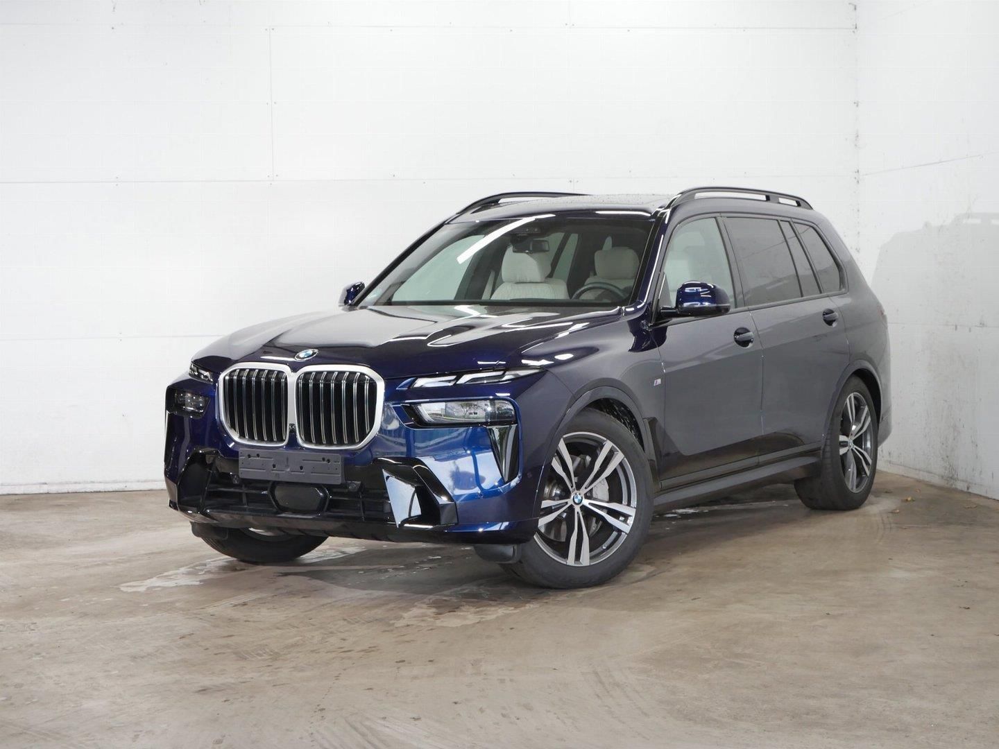 BMW X7, X7 40i xDrive 7míst