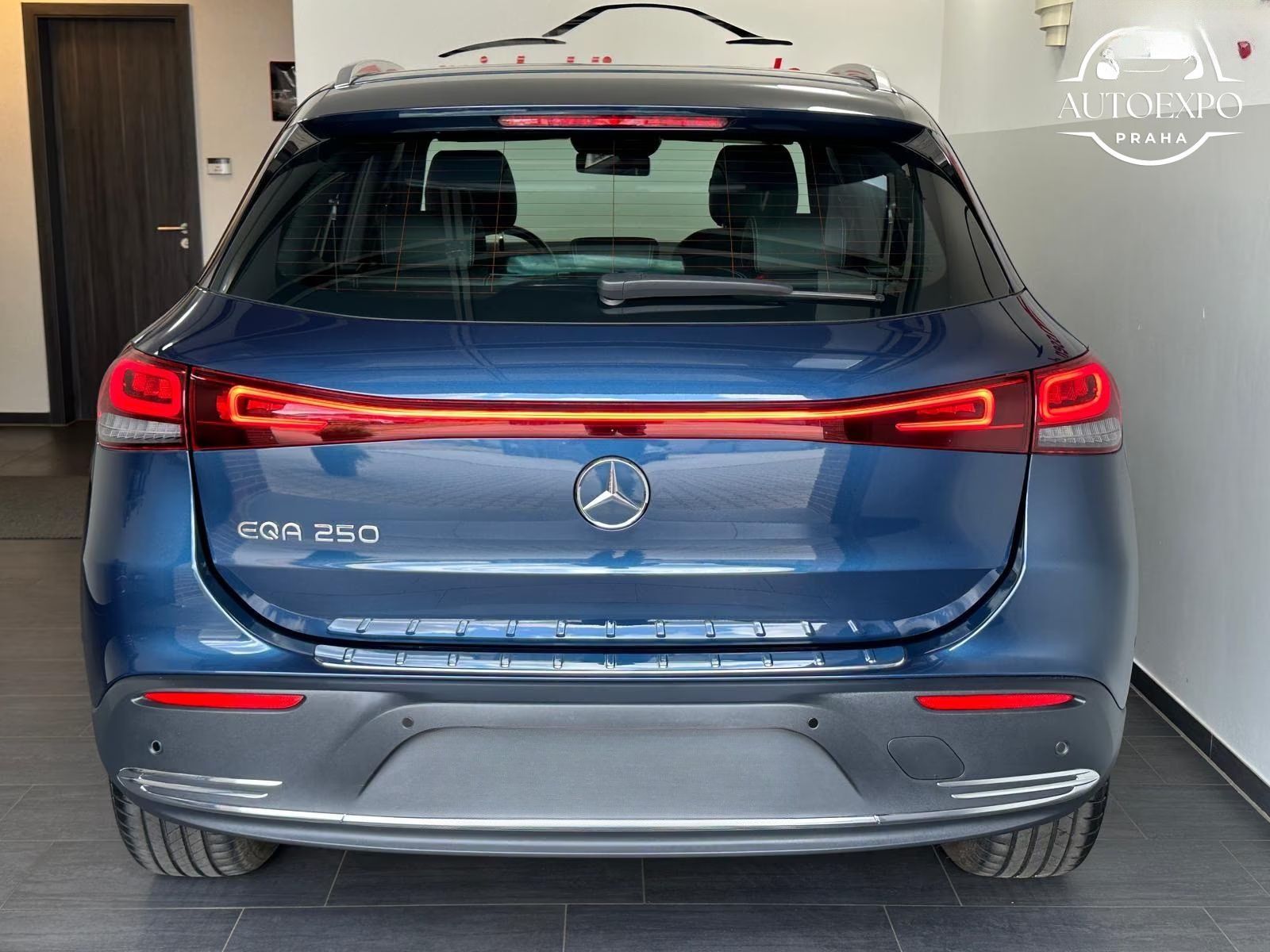 Mercedes-Benz EQA, 250 Progr.*PANORAMA*Kamera - fotka 5
