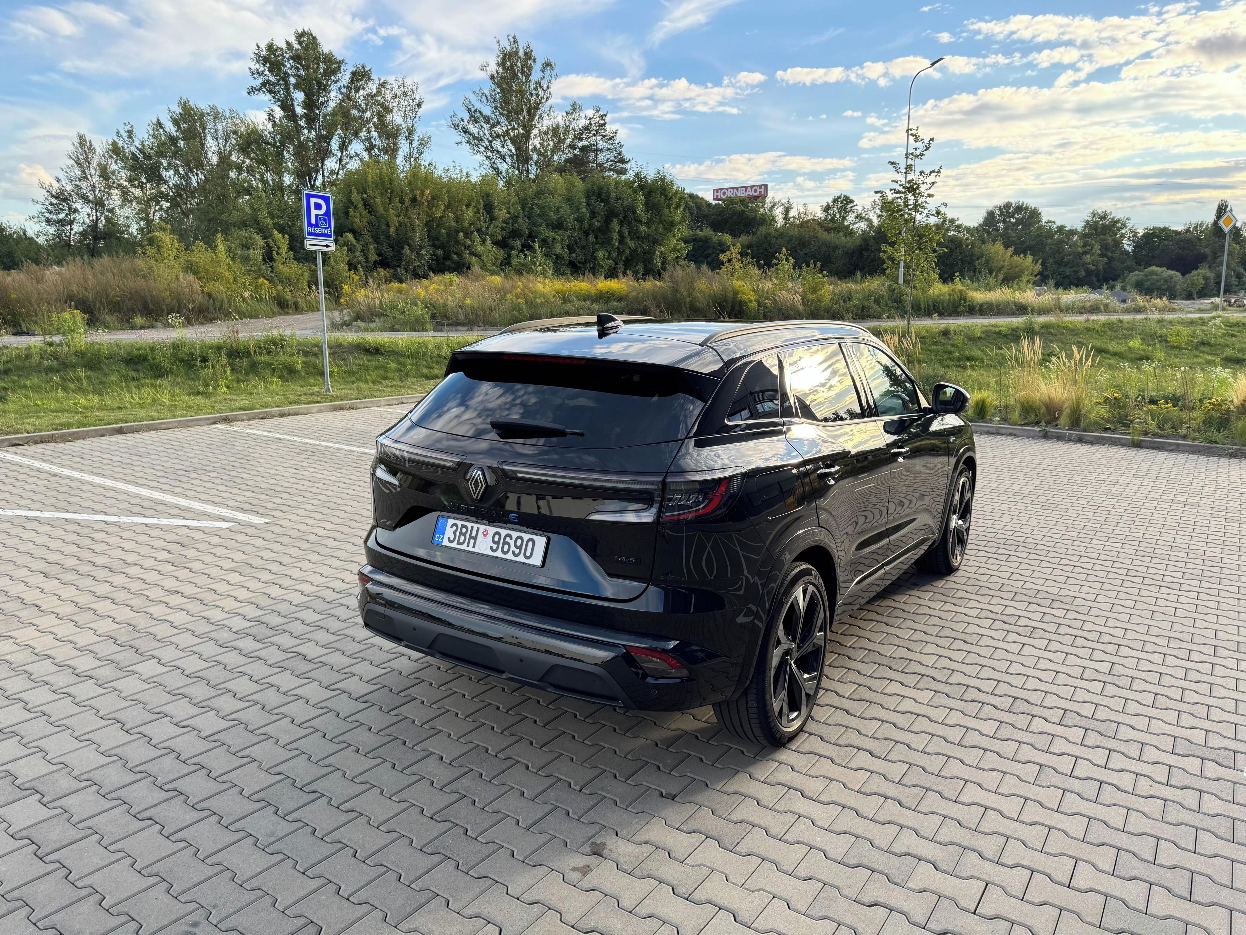 Renault Austral, Esprit alpine E-Tech 200 - fotka 6