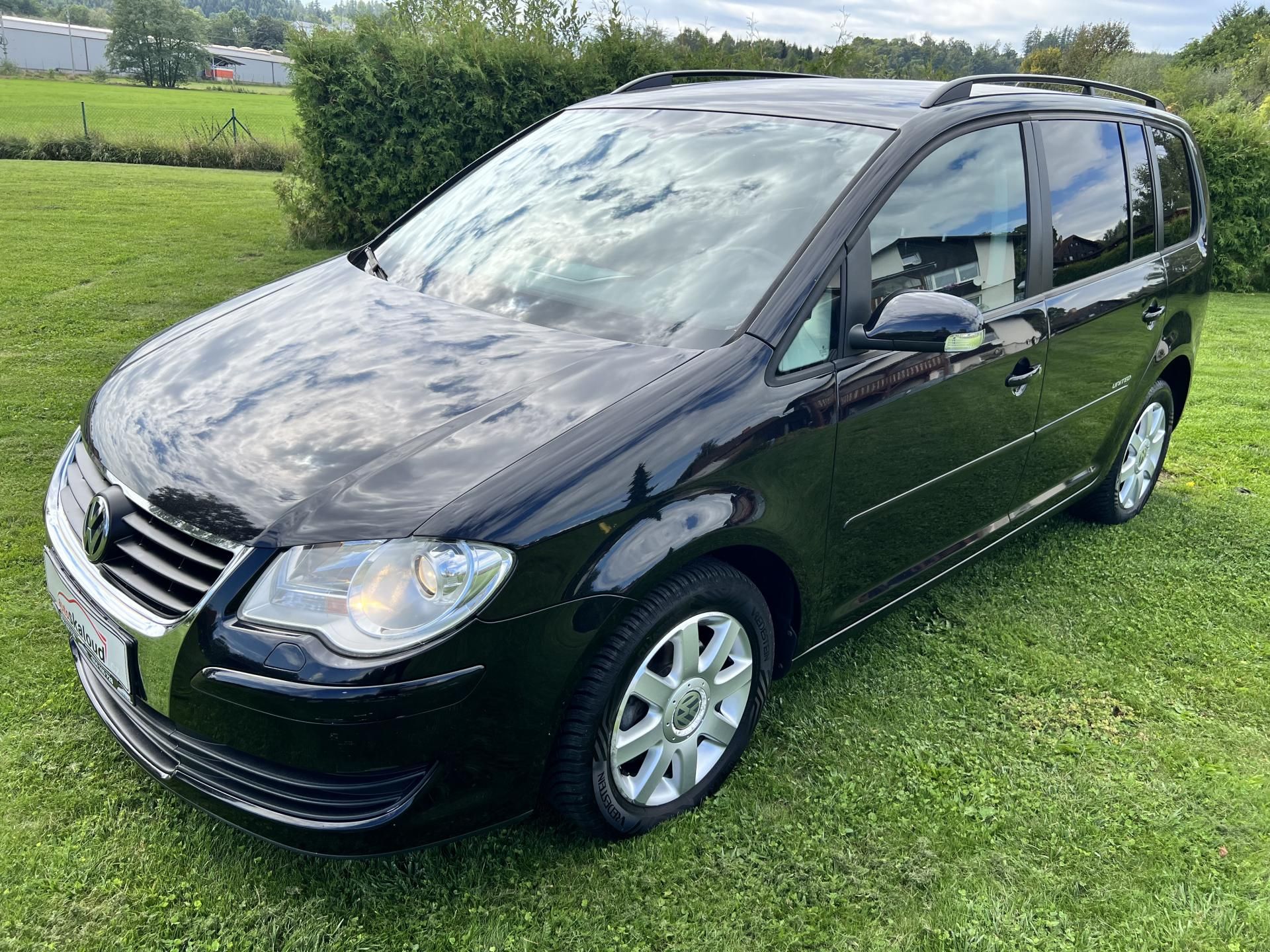 Volkswagen Touran, 1.6 MPI 75KW,7MÍST,DIGI,NAVI - fotka 3