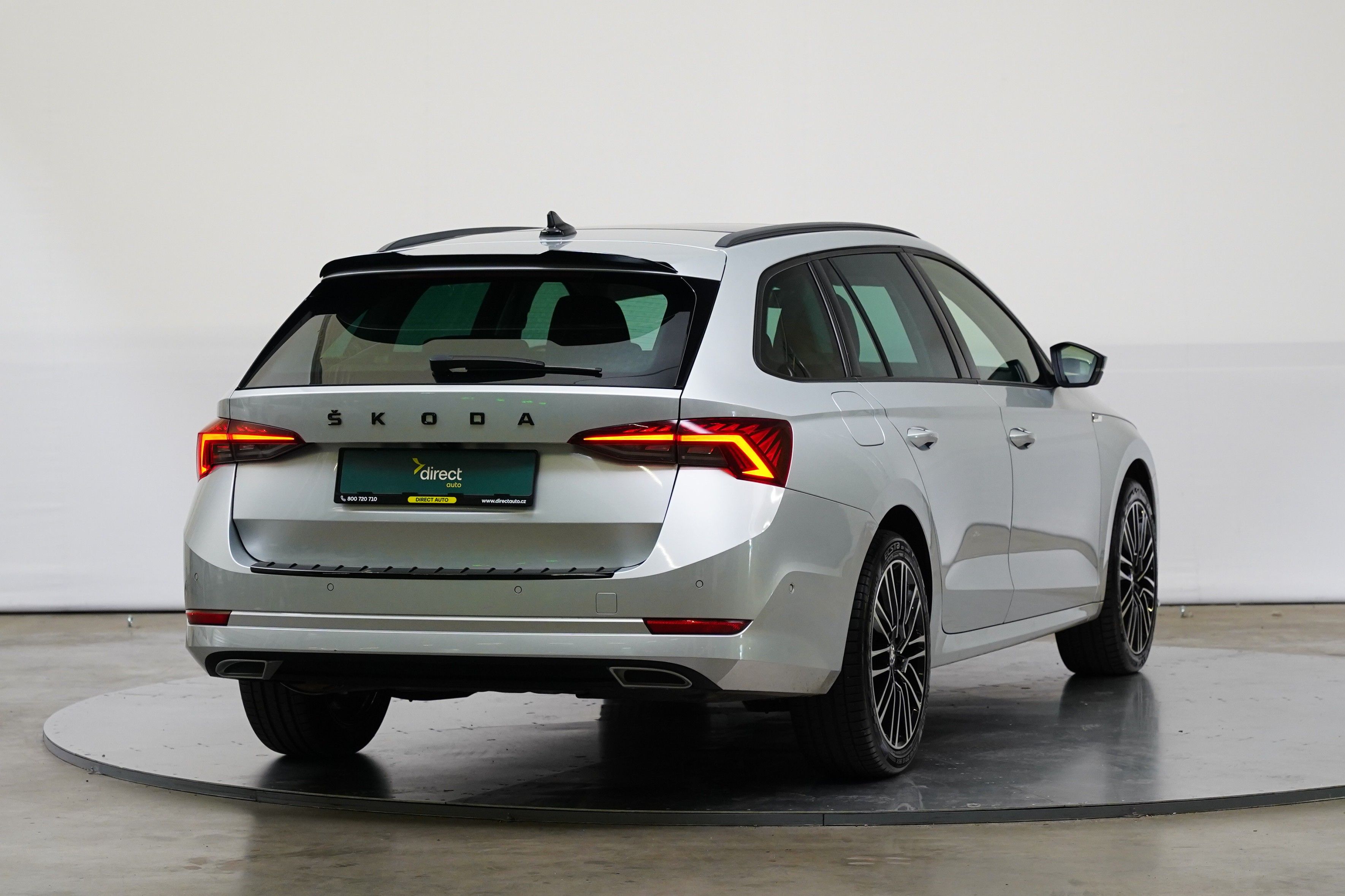 Škoda Octavia, 2.0 TDI 110 kW Ambition - fotka 2