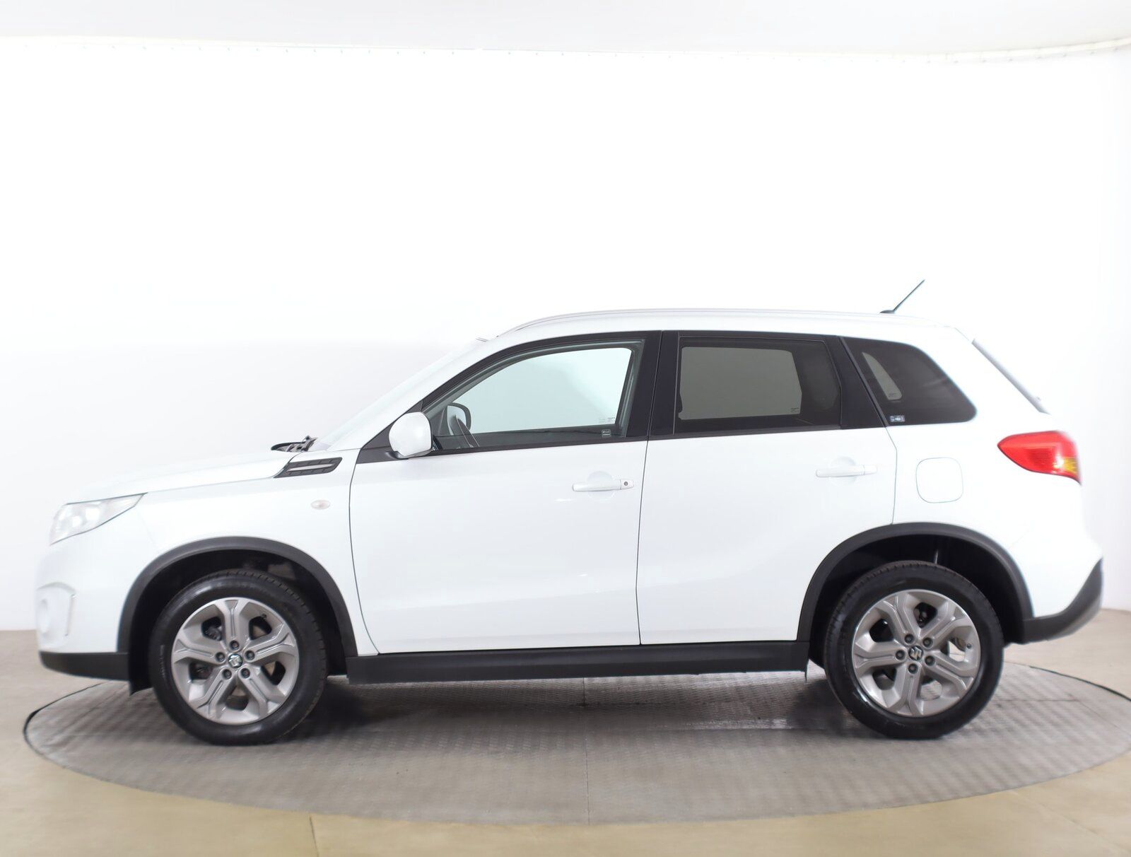 Suzuki Vitara, 1.6 VVT, GL + - fotka 3