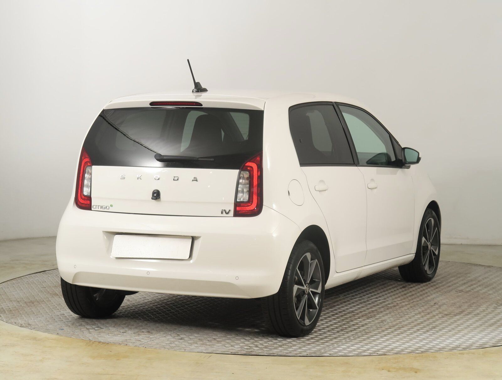 Škoda Citigo, iV, SoH 86%, Automat - fotka 5