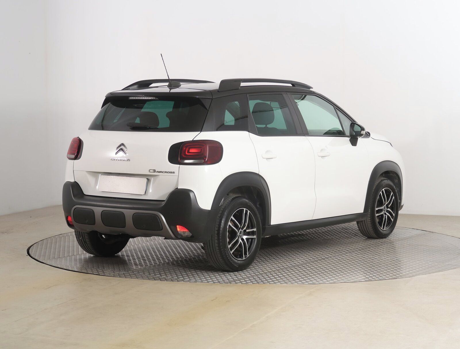 Citroën C3 Aircross, 1.2 PureTech, Shine - fotka 5