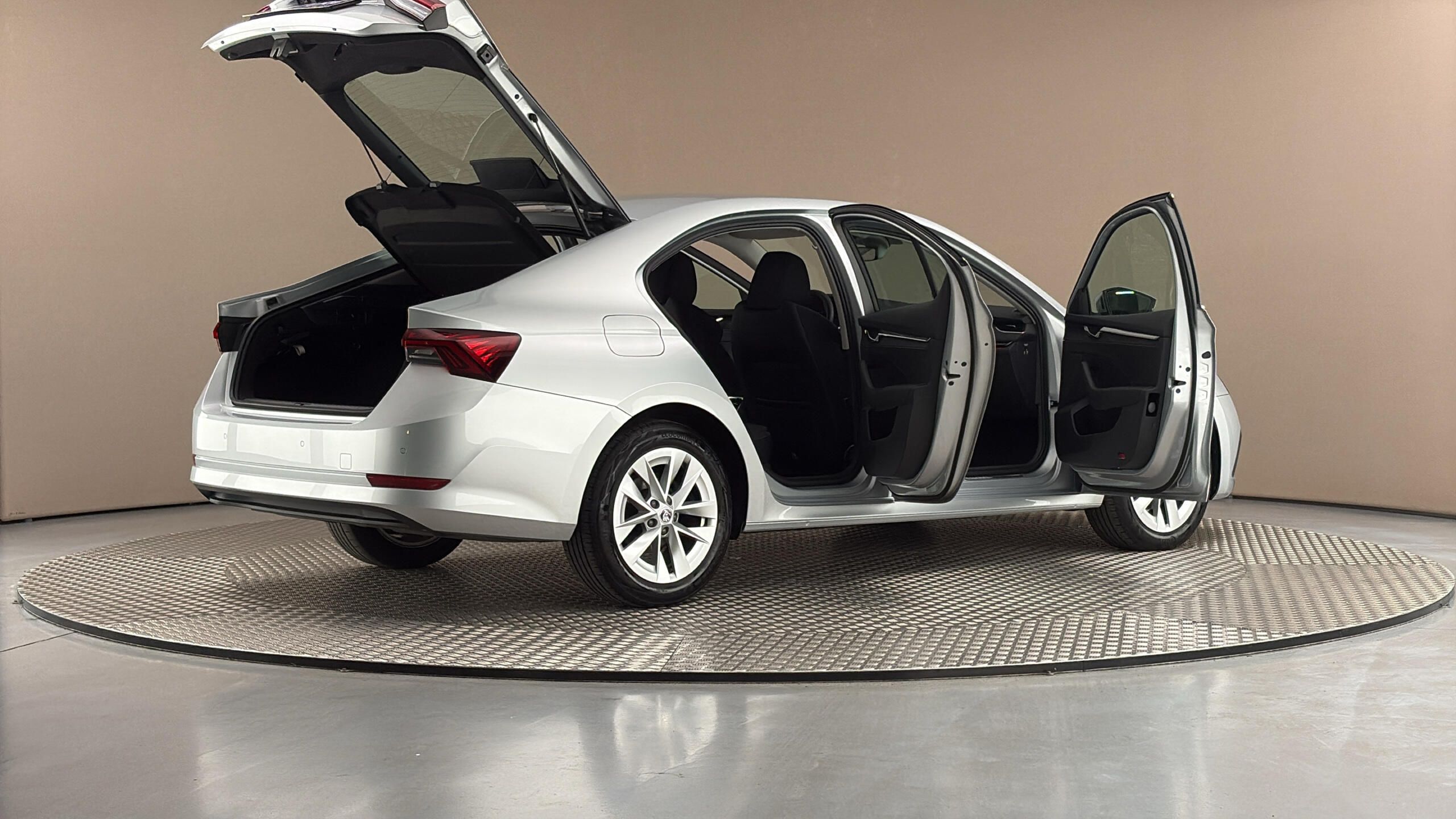 Škoda Octavia, 1.0 TSI Style - fotka 6