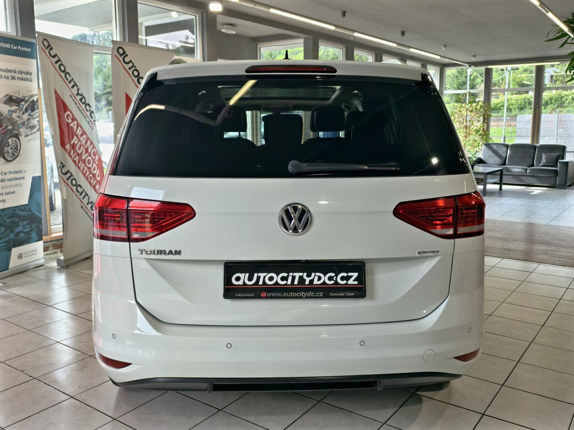 Volkswagen Touran, 1.5 TSi DSG 7MÍST HIGHLINE DPH - fotka 6