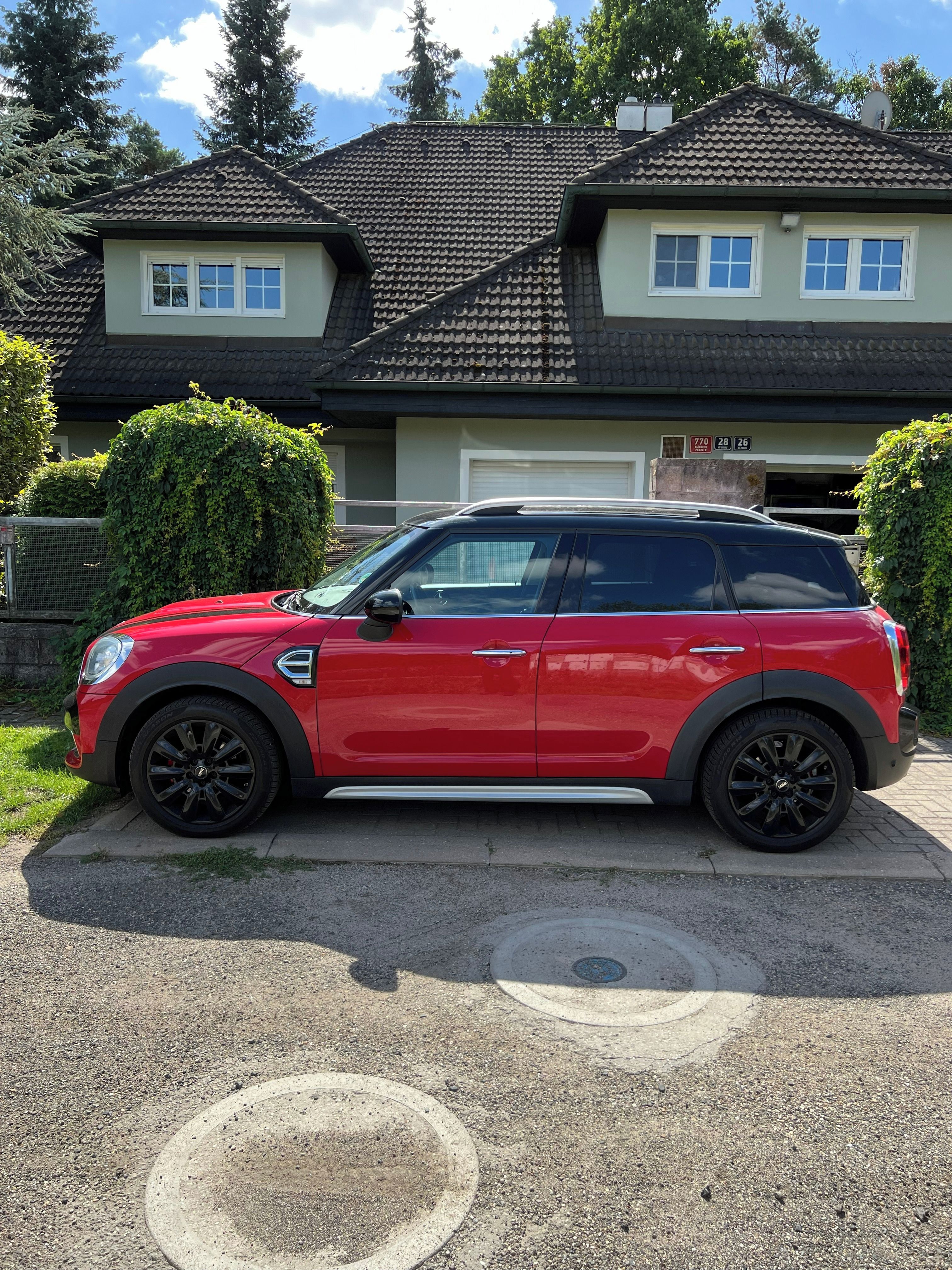 Mini Cooper, MINI Countryman – jak nový - fotka 3