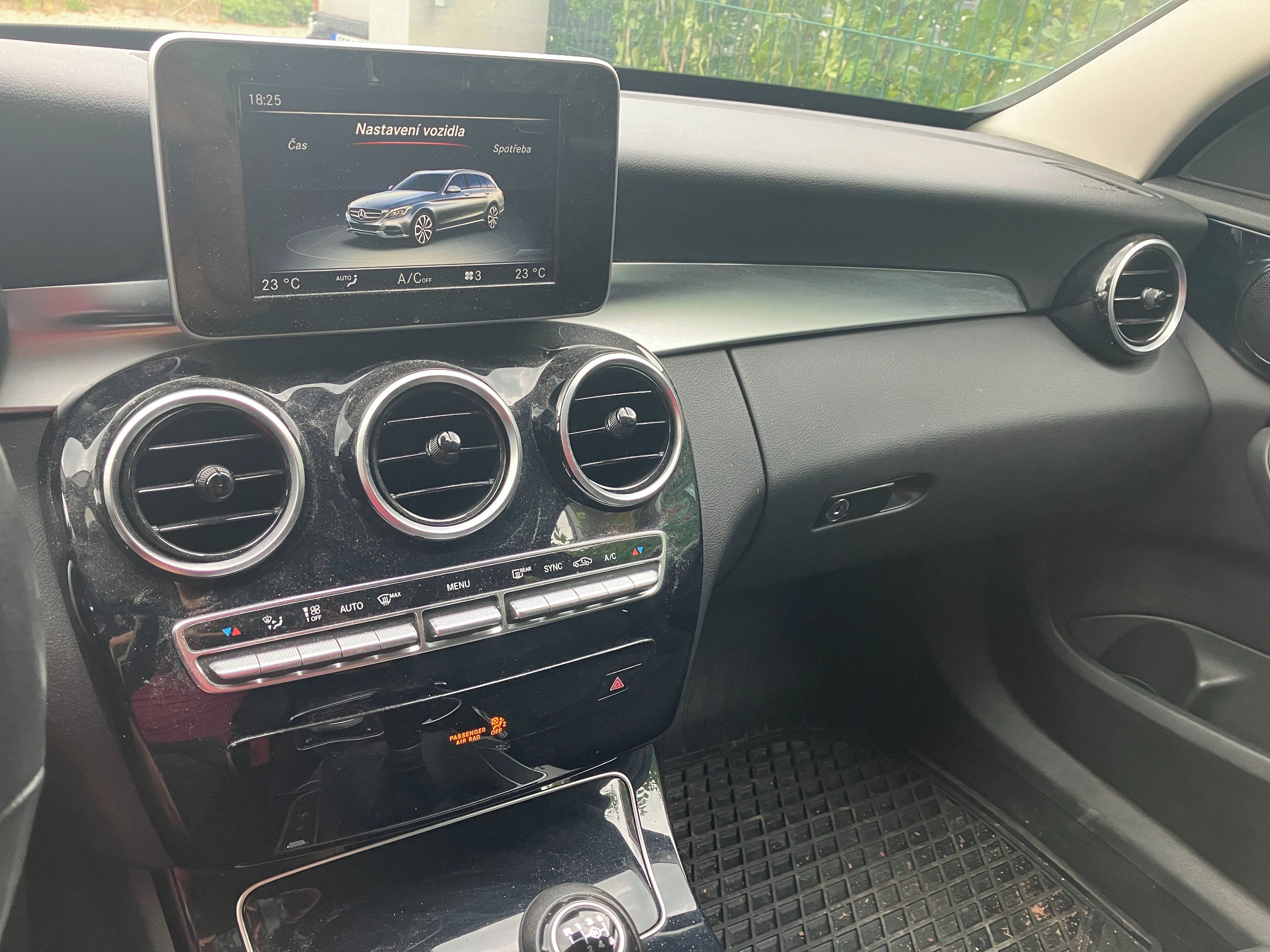 Mercedes-Benz Třídy C - fotka 5