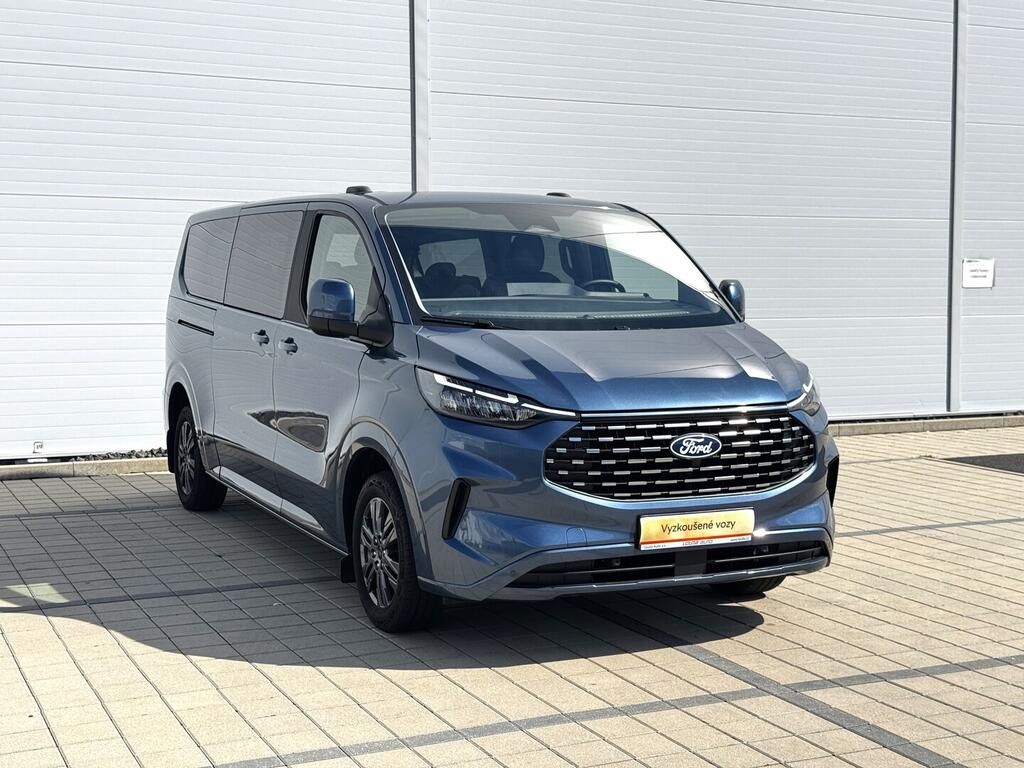 Ford Tourneo Custom, Titanium L2 2.0 EcoBlue 125 kW - fotka 3