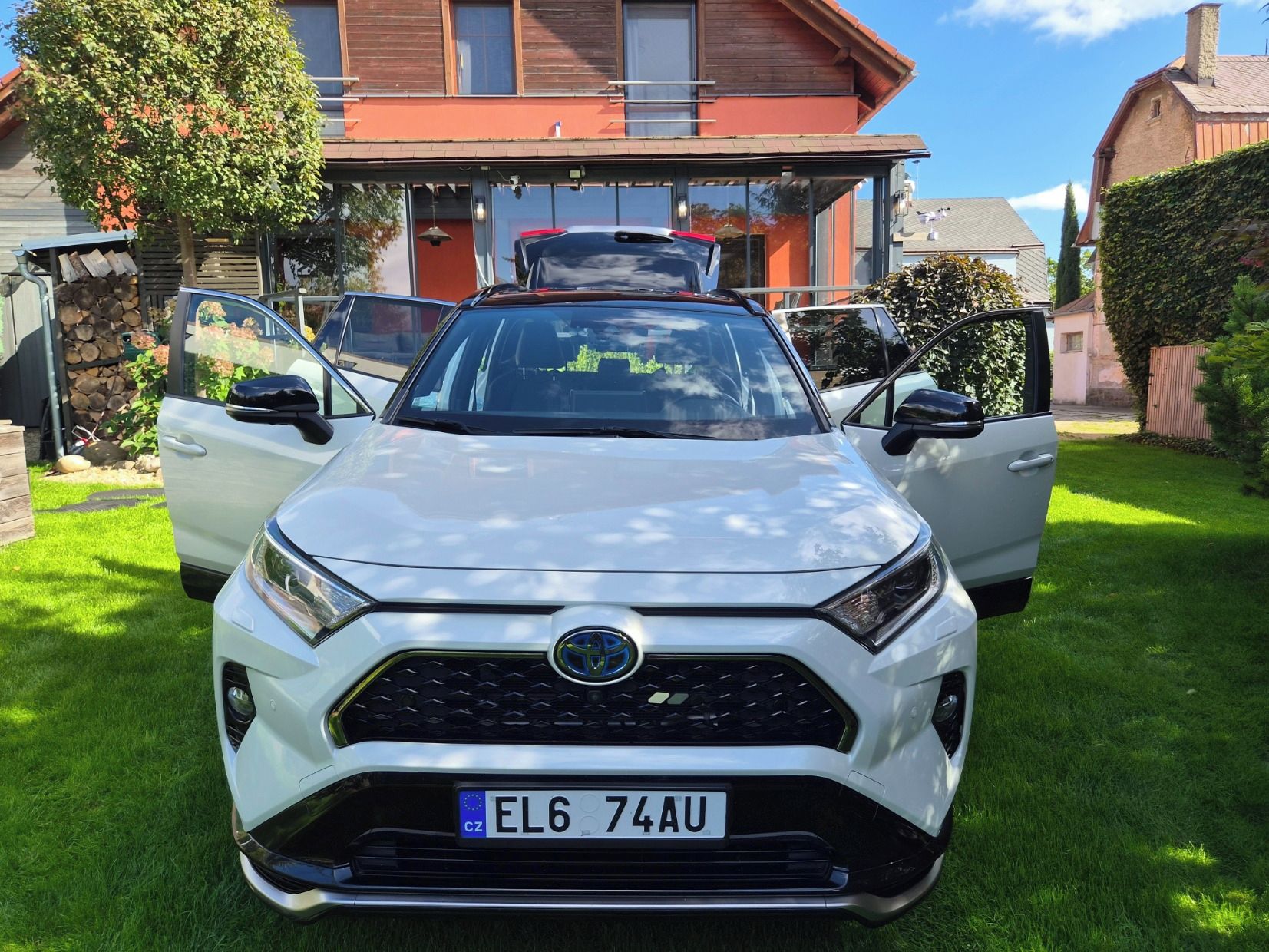 Toyota Rav4, 2.5PHEV 306k, DPH, ZÁRUKA 2027