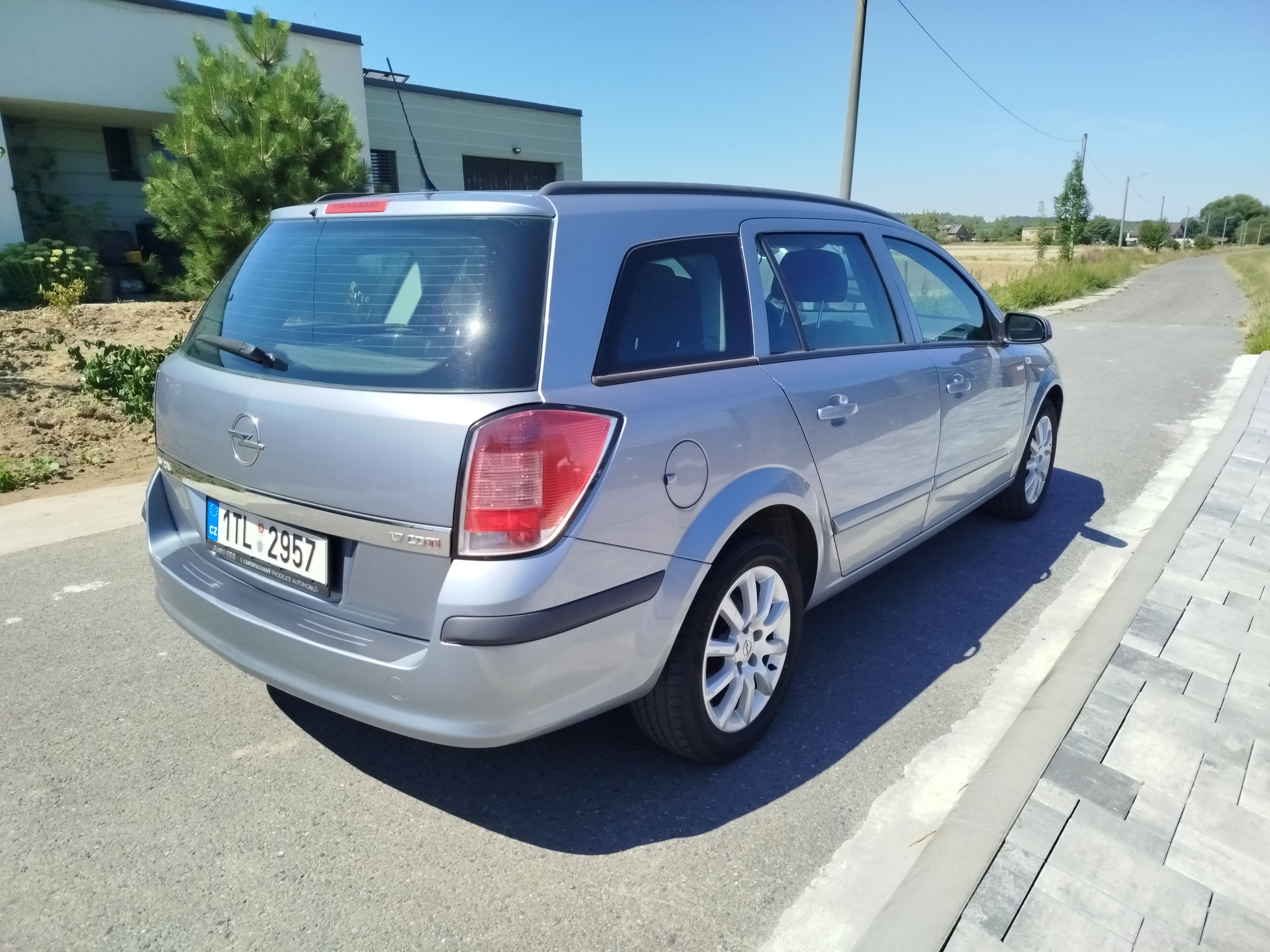 Opel Astra, 1.7CDTi, klima,nová STK 4/2028 - fotka 3