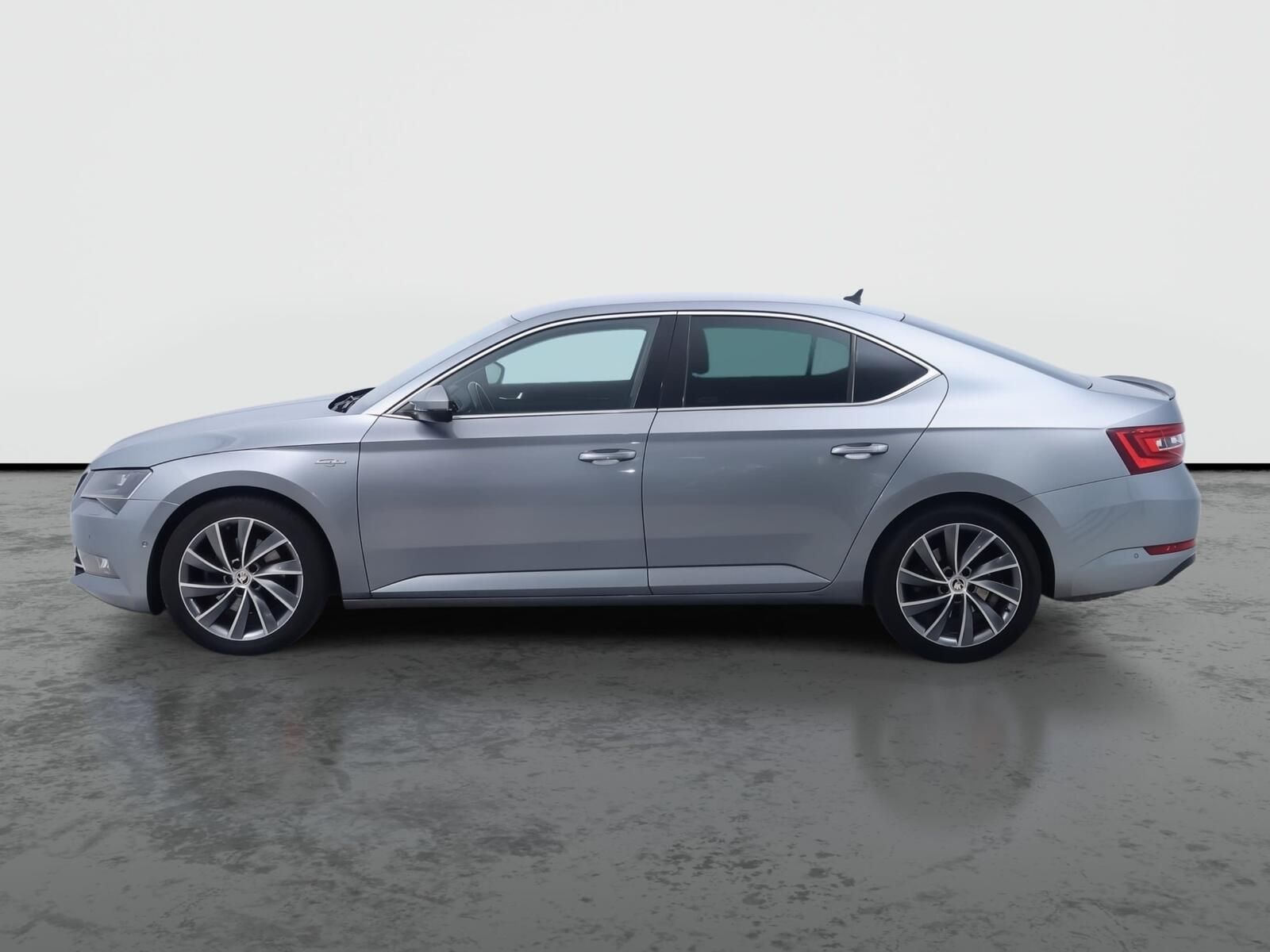 Škoda Superb, 2.0 TDI, Laurin&Klement, 4X4 - fotka 3