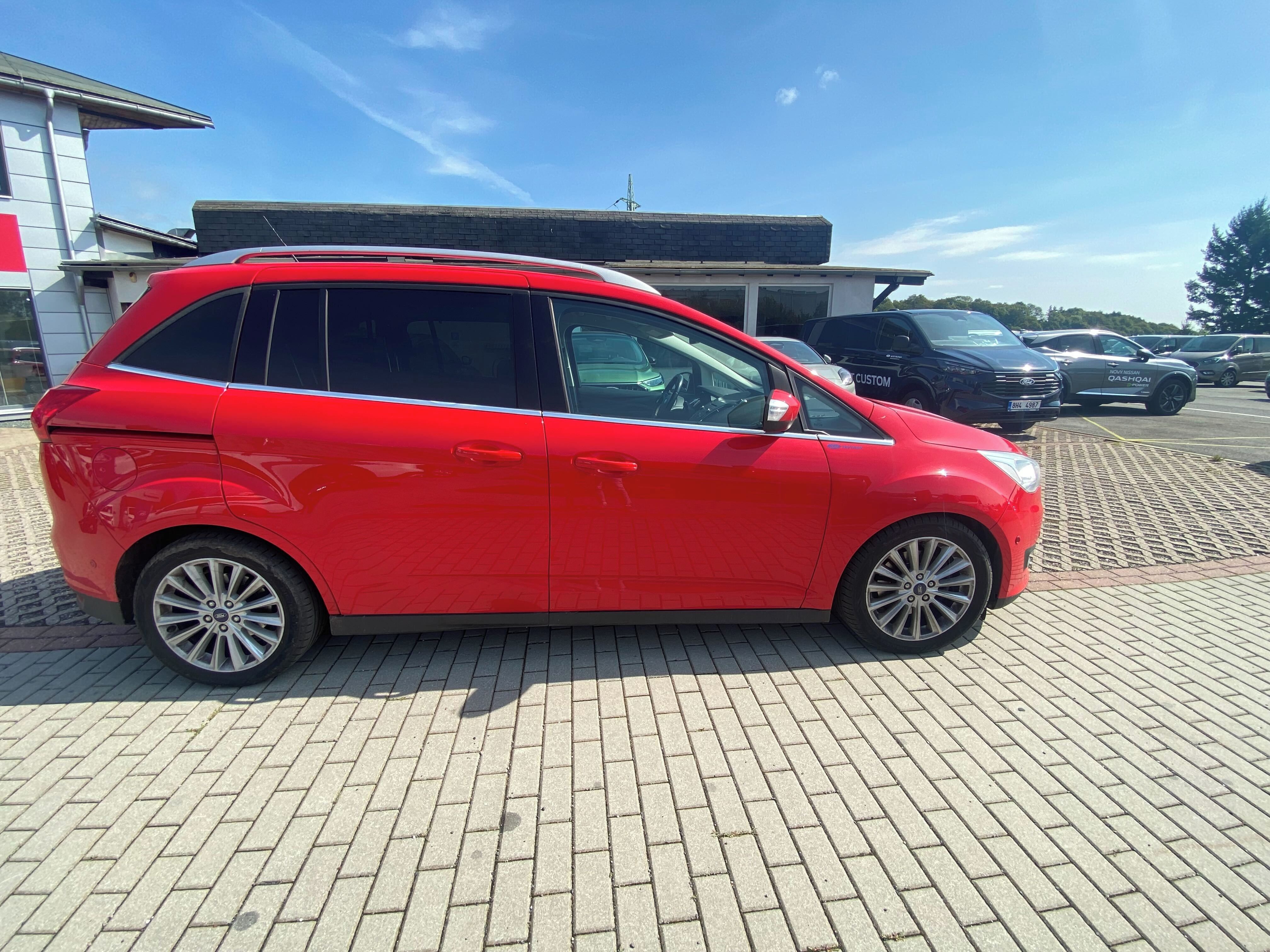 Ford Grand C-MAX, 1.5 EcoBoost 110 kW Titanium - fotka 6