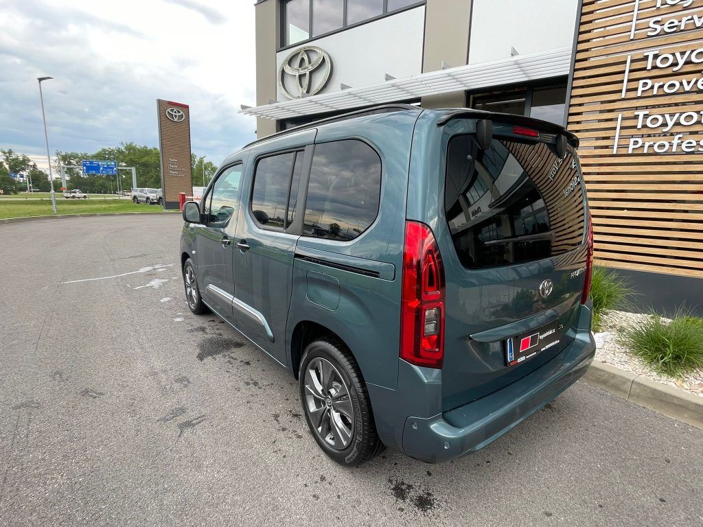 Toyota Proace City Verso, 1.5D Automat Short VIP - fotka 2