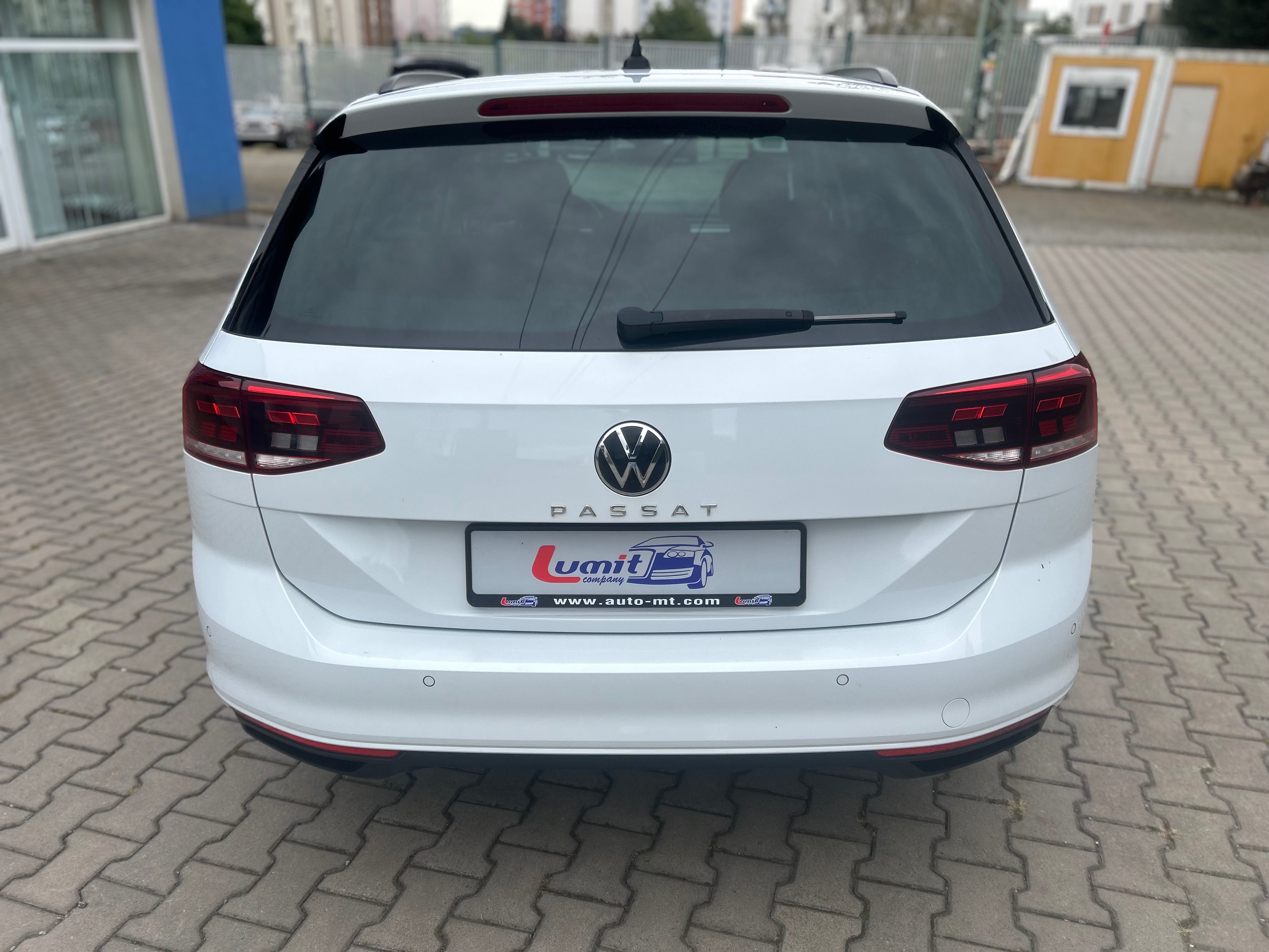 Volkswagen Passat, 2.0 TDi DSG Business - fotka 6
