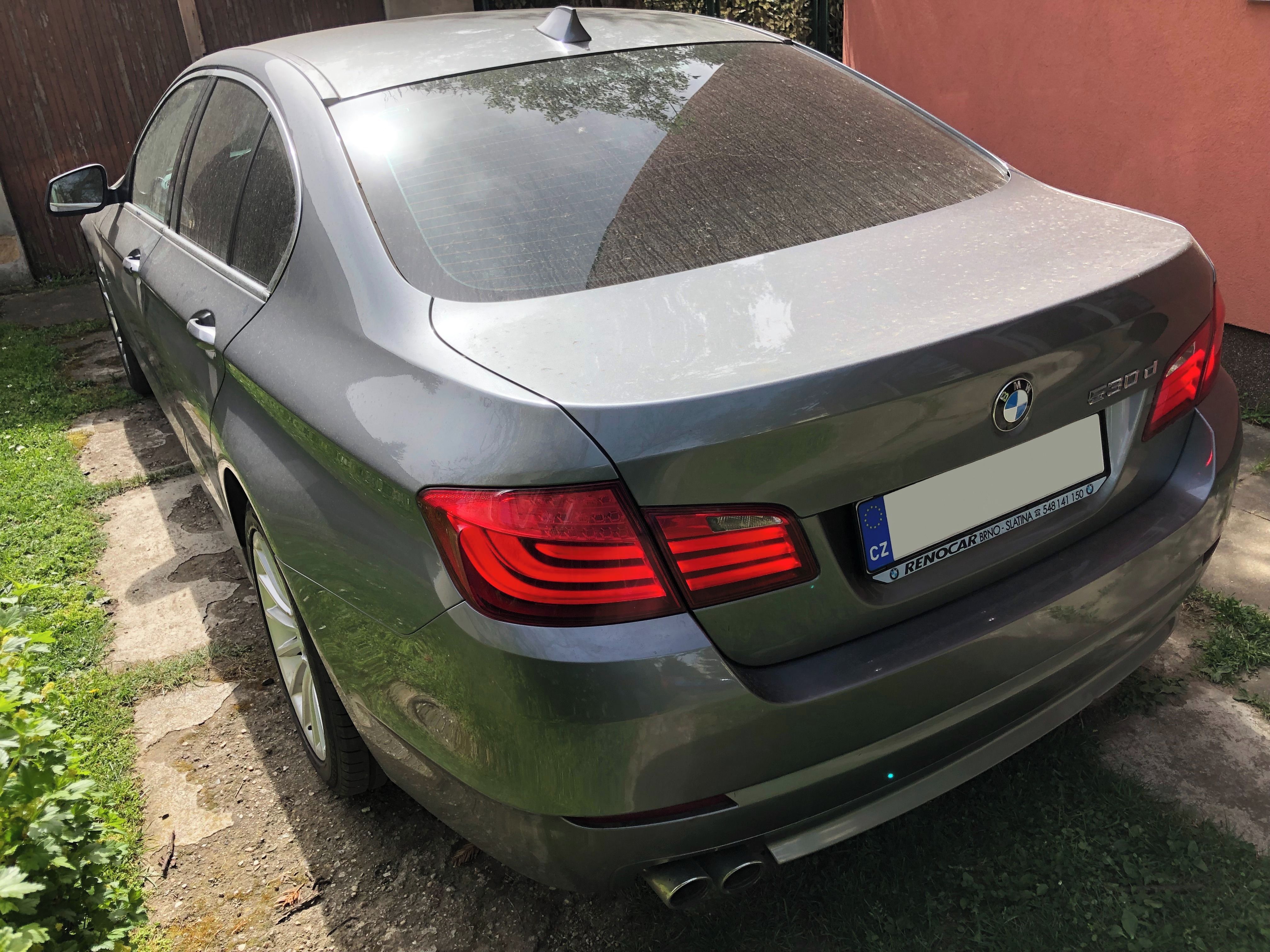 BMW Řada 5, 530d xDrive - fotka 3